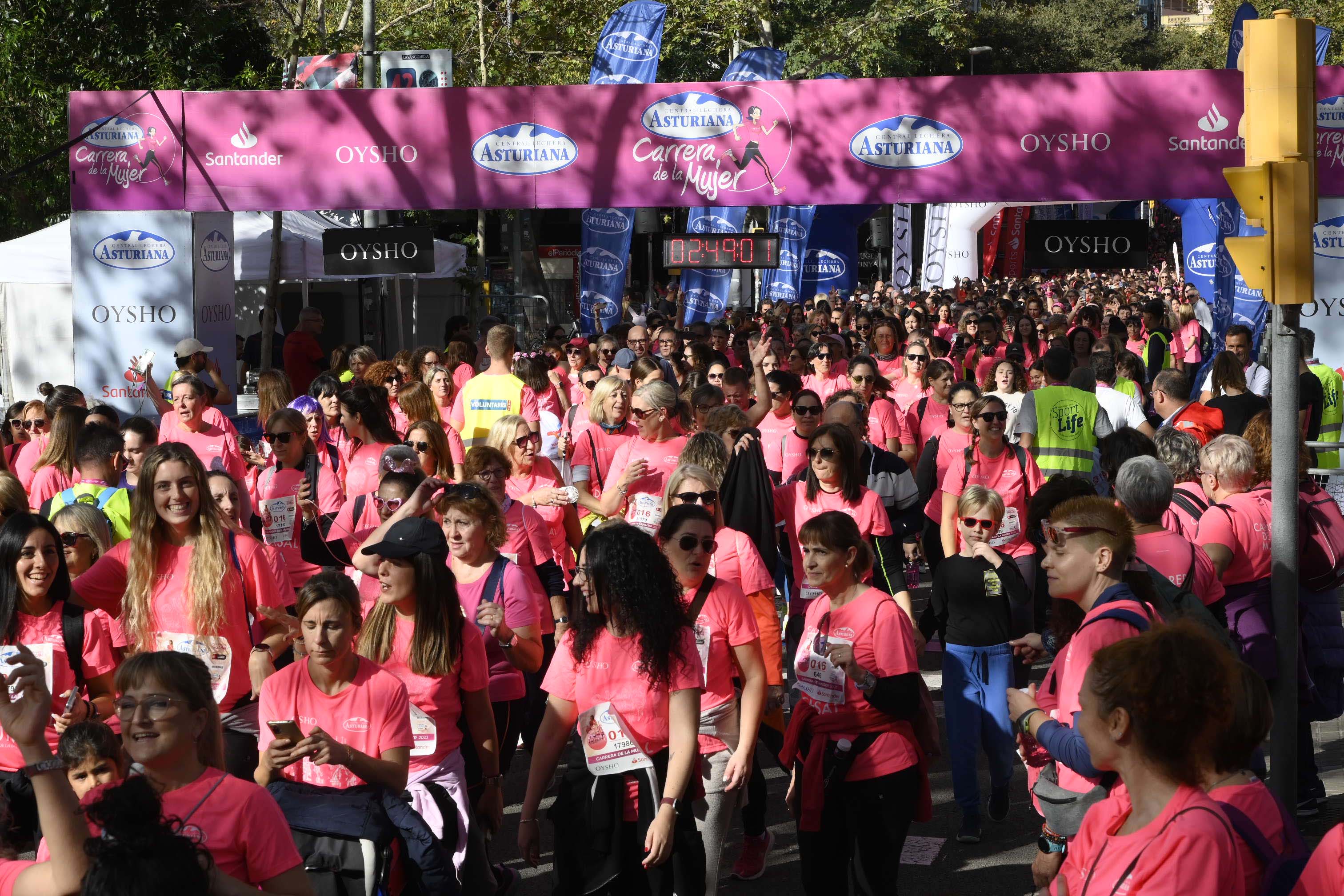 Las mejores fotos de la Carrera de la Mujer de Barcelona 2023. 7972