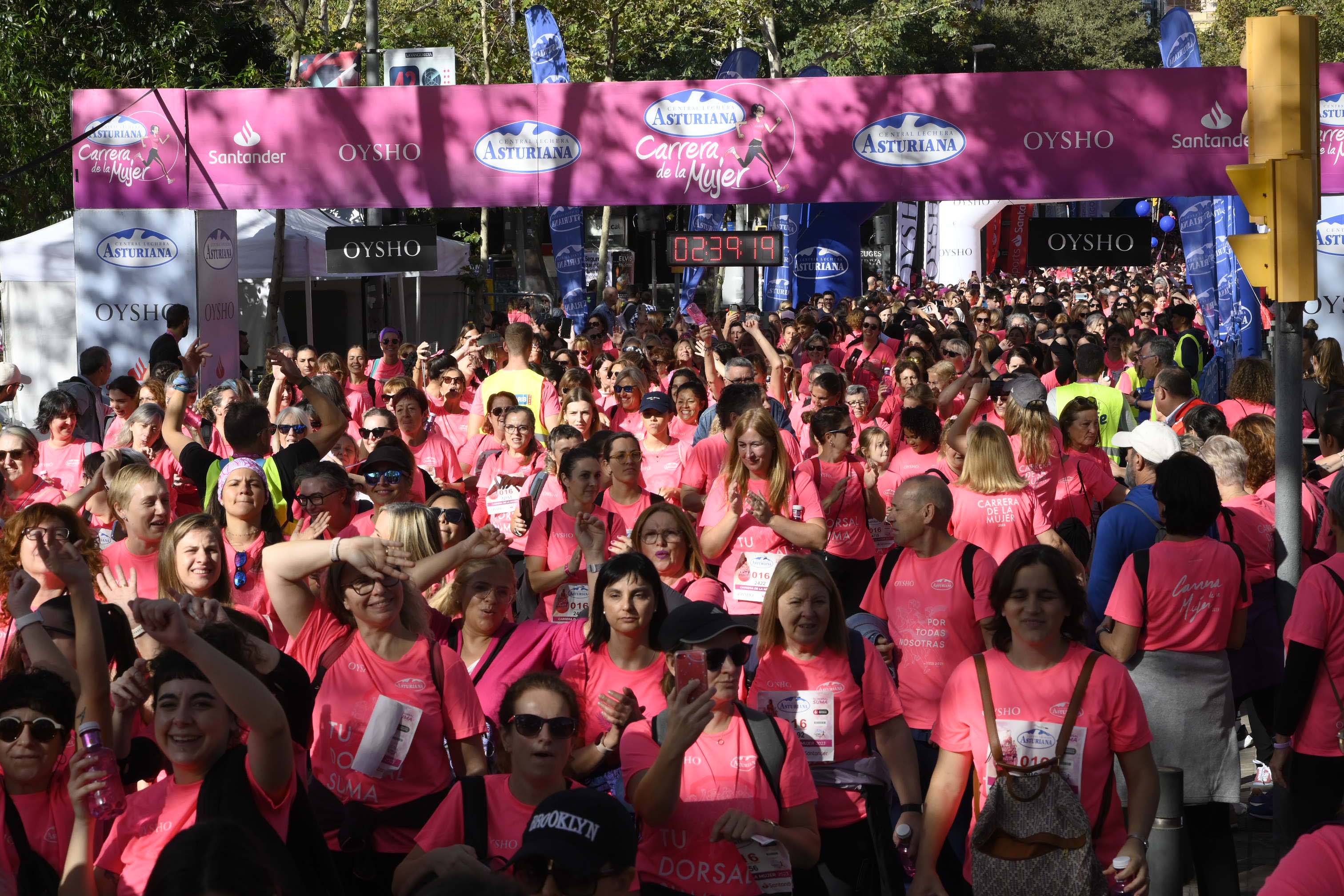 Las mejores fotos de la Carrera de la Mujer de Barcelona 2023. 7685