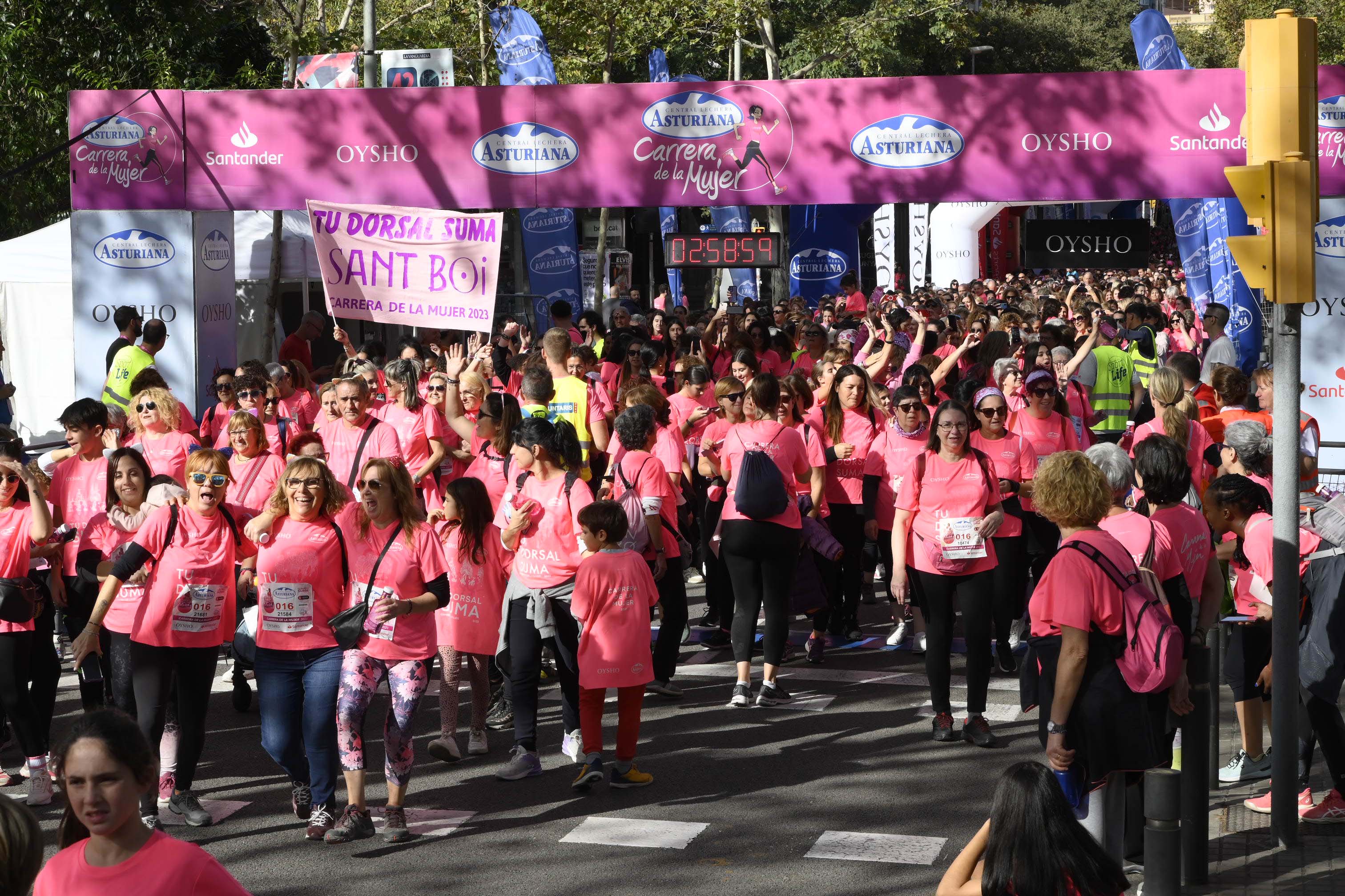 Las mejores fotos de la Carrera de la Mujer de Barcelona 2023. 8271