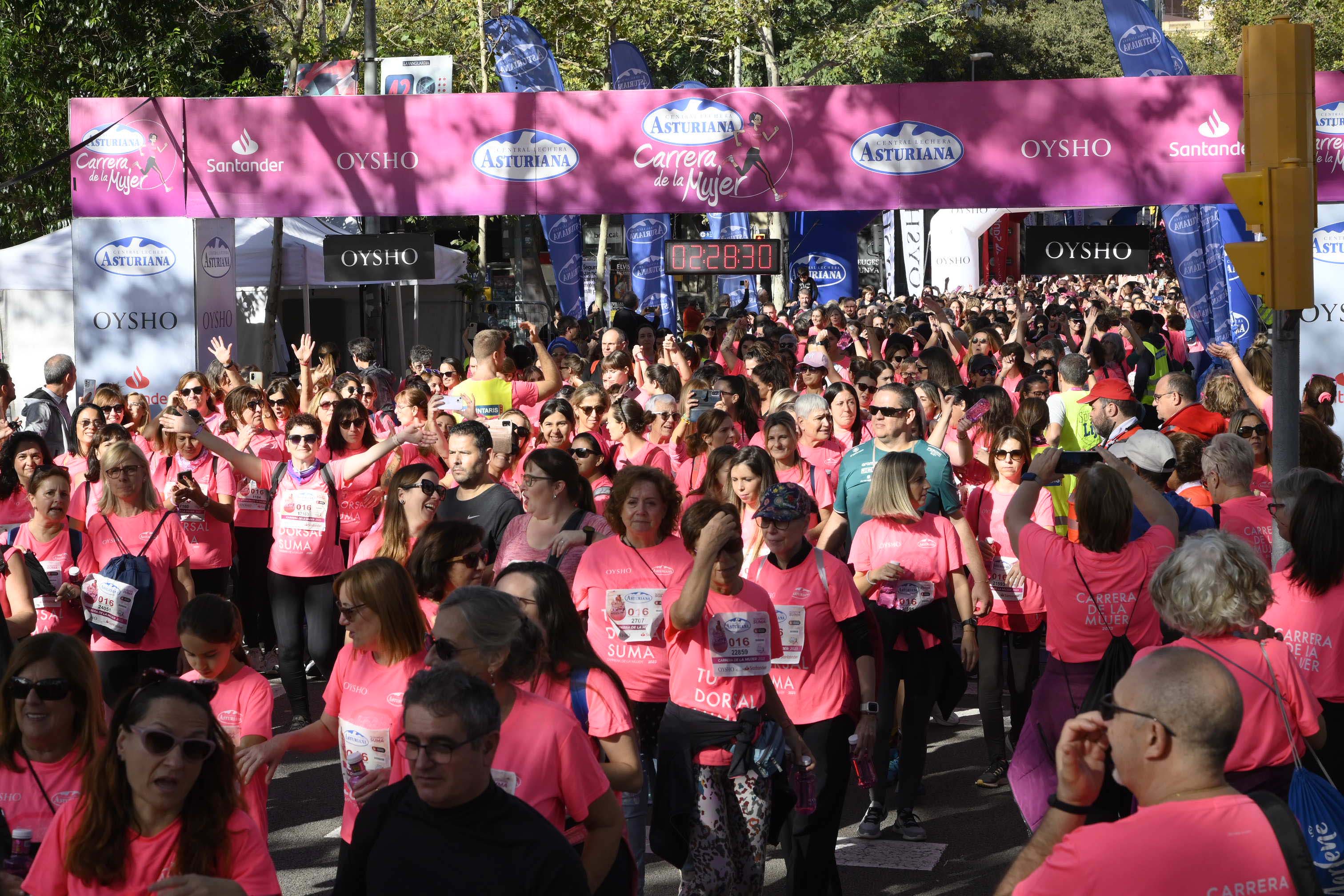 Las mejores fotos de la Carrera de la Mujer de Barcelona 2023. 7378