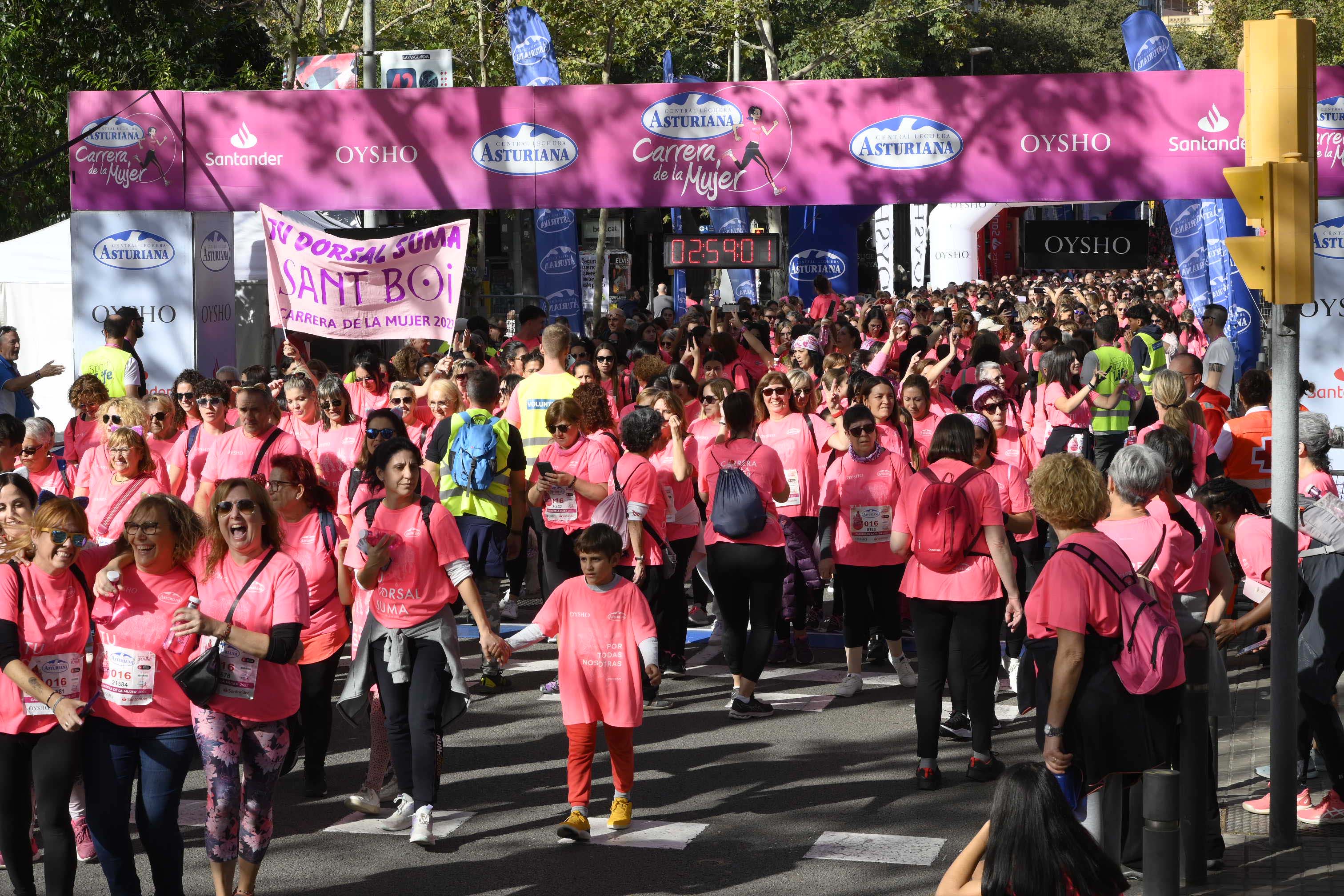 Las mejores fotos de la Carrera de la Mujer de Barcelona 2023. 8272