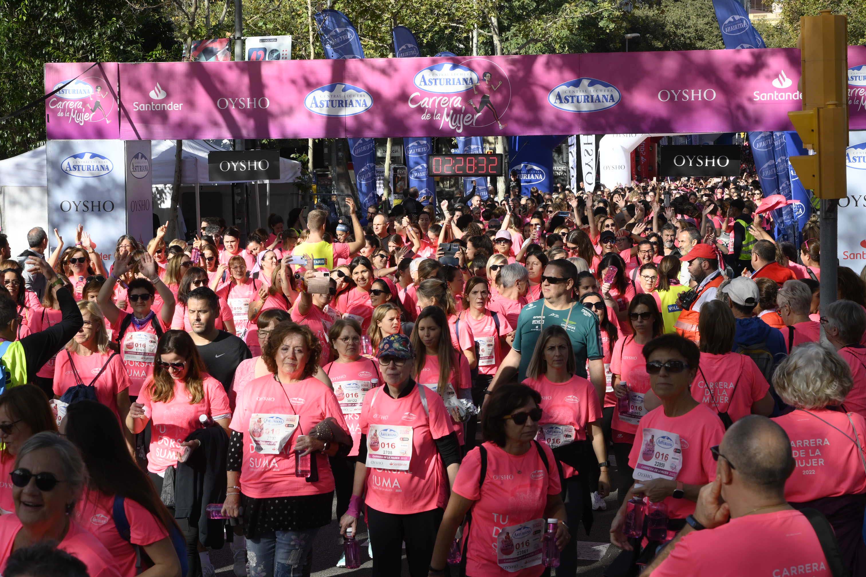 Las mejores fotos de la Carrera de la Mujer de Barcelona 2023. 7379