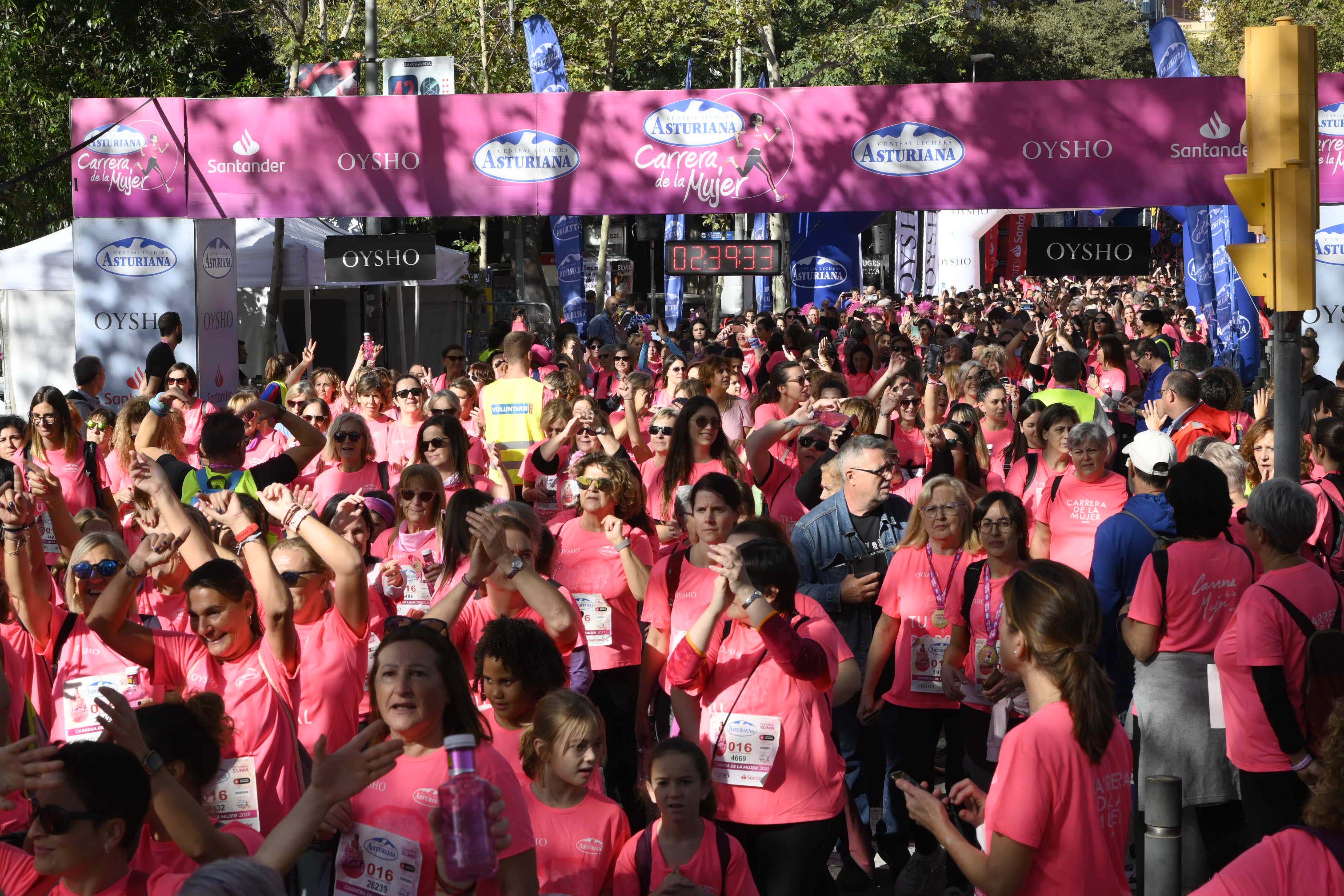 Las mejores fotos de la Carrera de la Mujer de Barcelona 2023. 7692