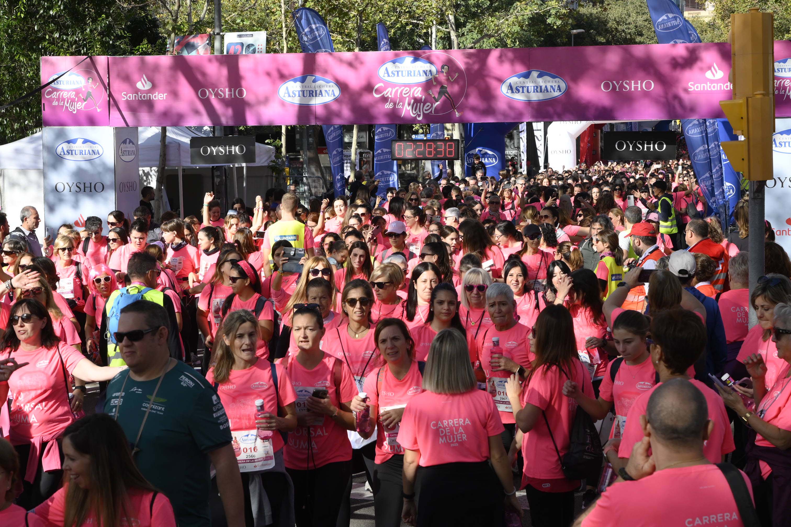 Las mejores fotos de la Carrera de la Mujer de Barcelona 2023. 7382