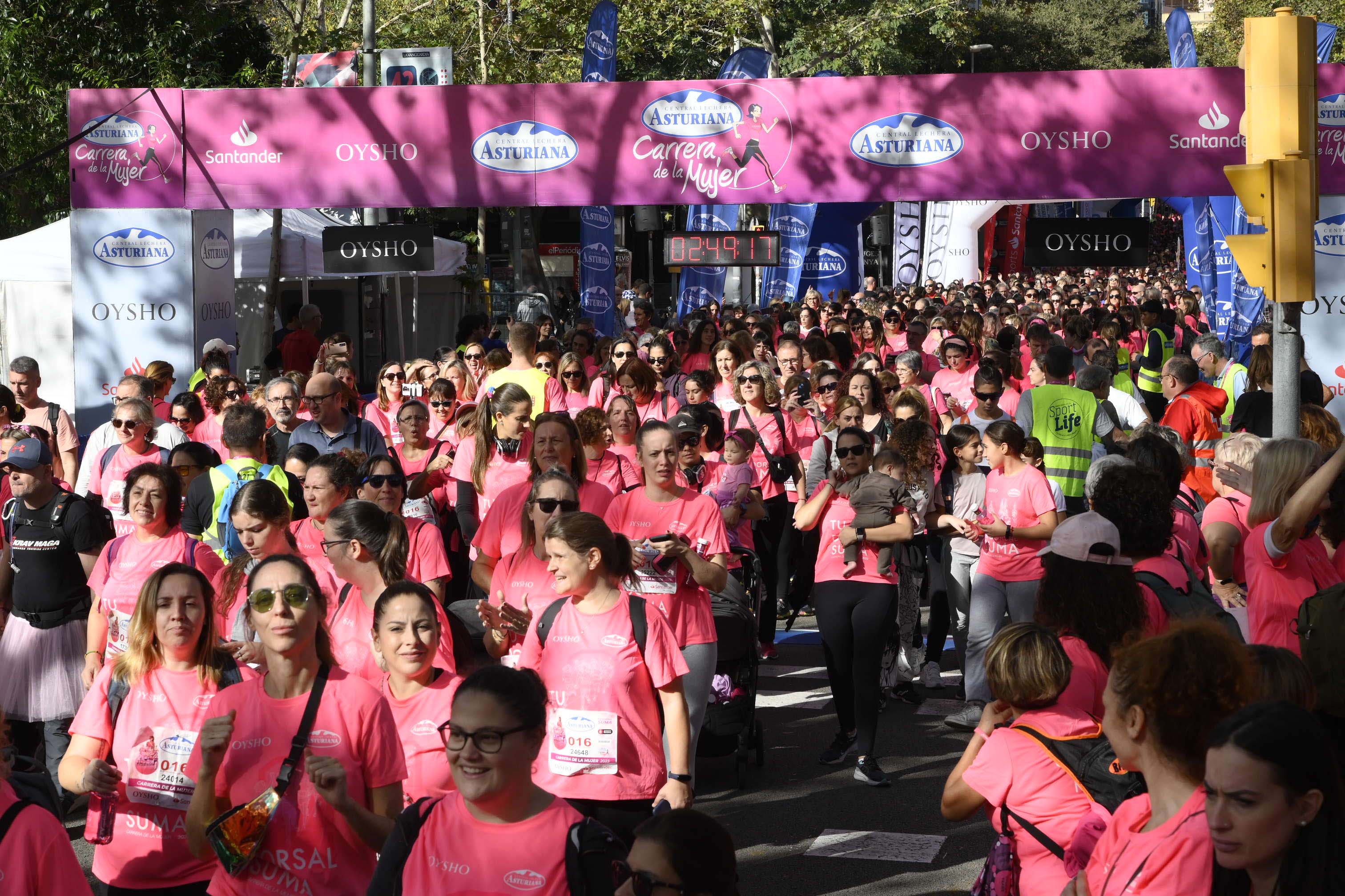 Las mejores fotos de la Carrera de la Mujer de Barcelona 2023. 7980