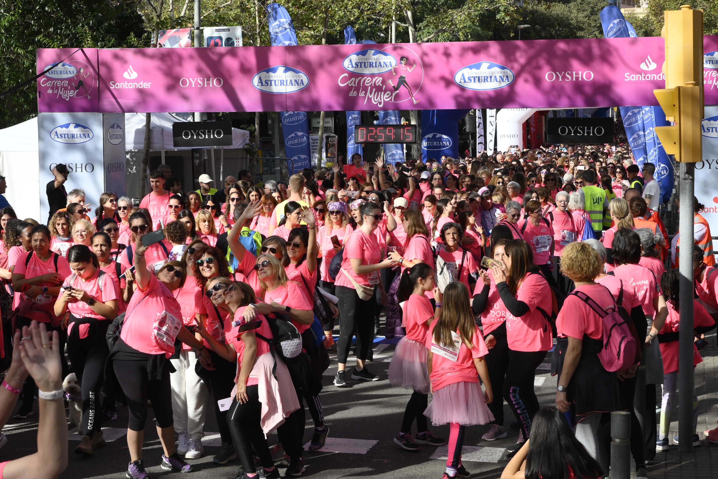 Las mejores fotos de la Carrera de la Mujer de Barcelona 2023. 8279