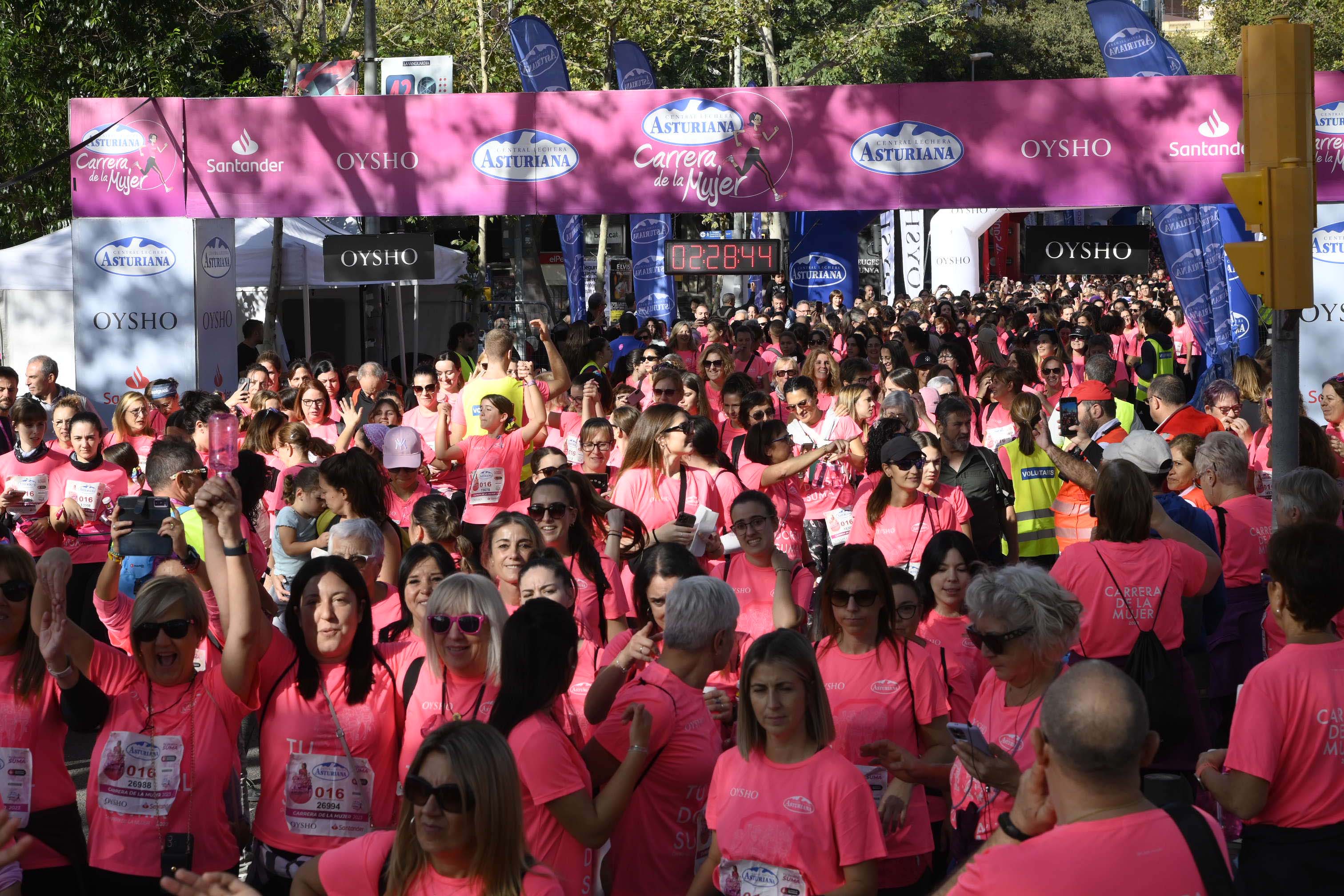 Las mejores fotos de la Carrera de la Mujer de Barcelona 2023. 7385