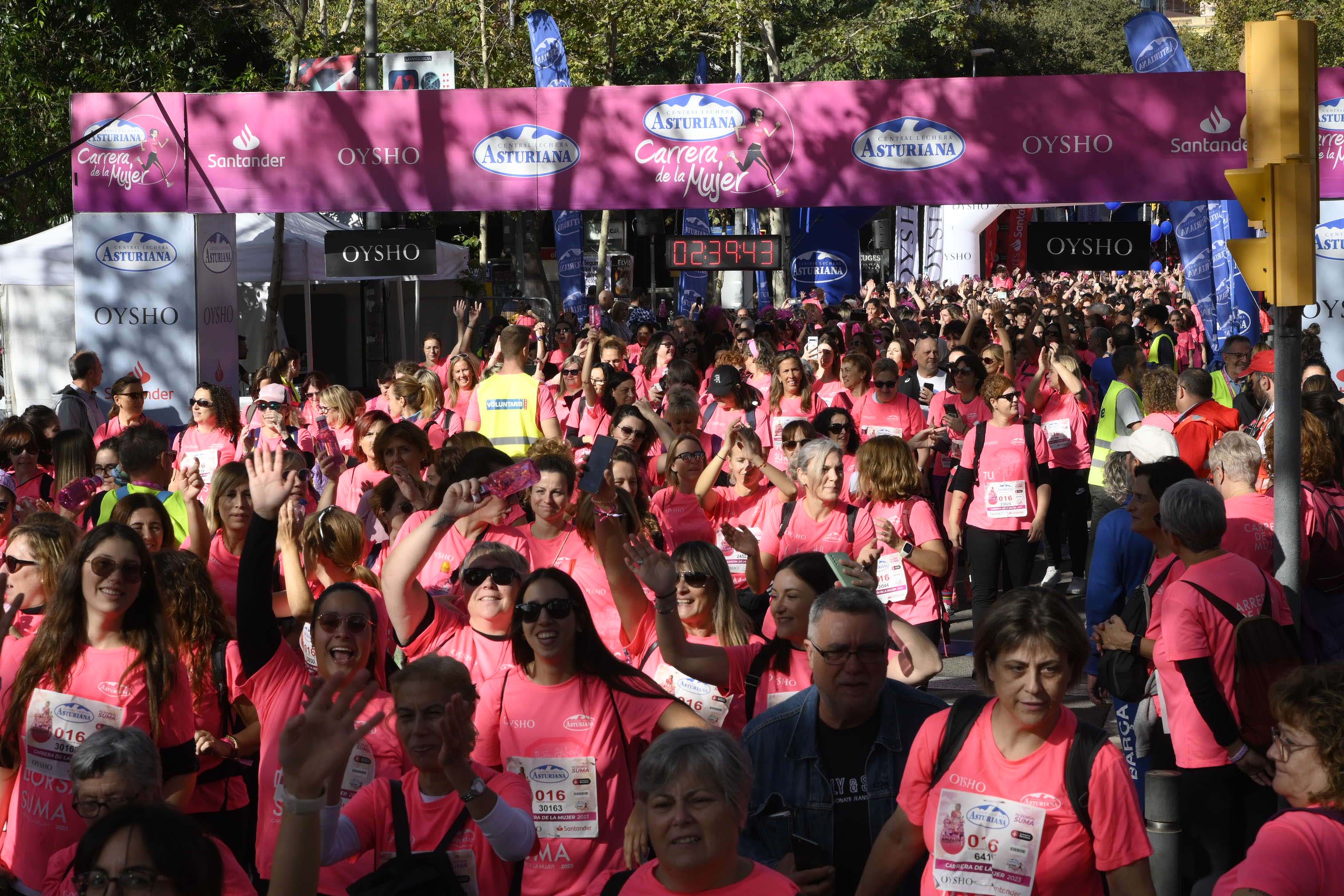 Las mejores fotos de la Carrera de la Mujer de Barcelona 2023. 7697
