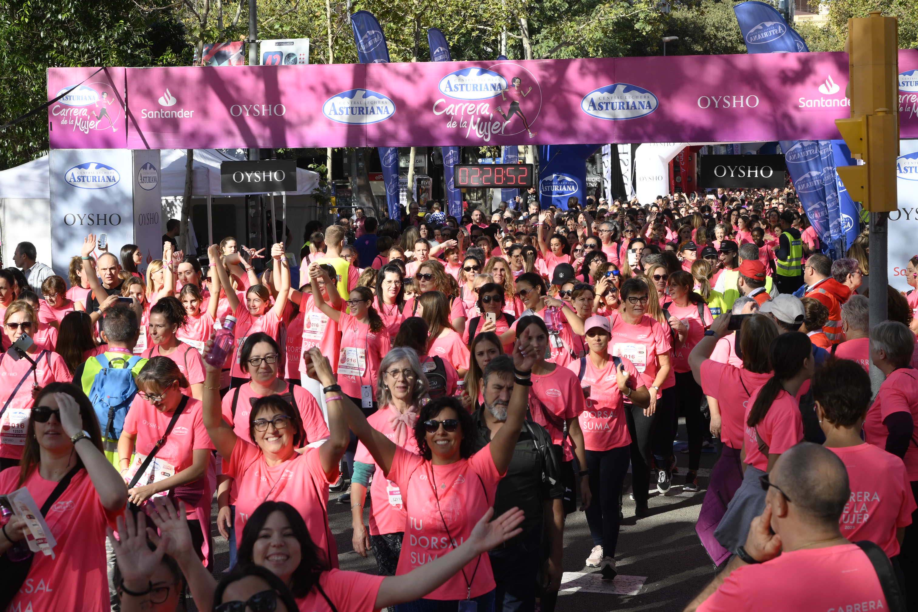 Las mejores fotos de la Carrera de la Mujer de Barcelona 2023. 7389