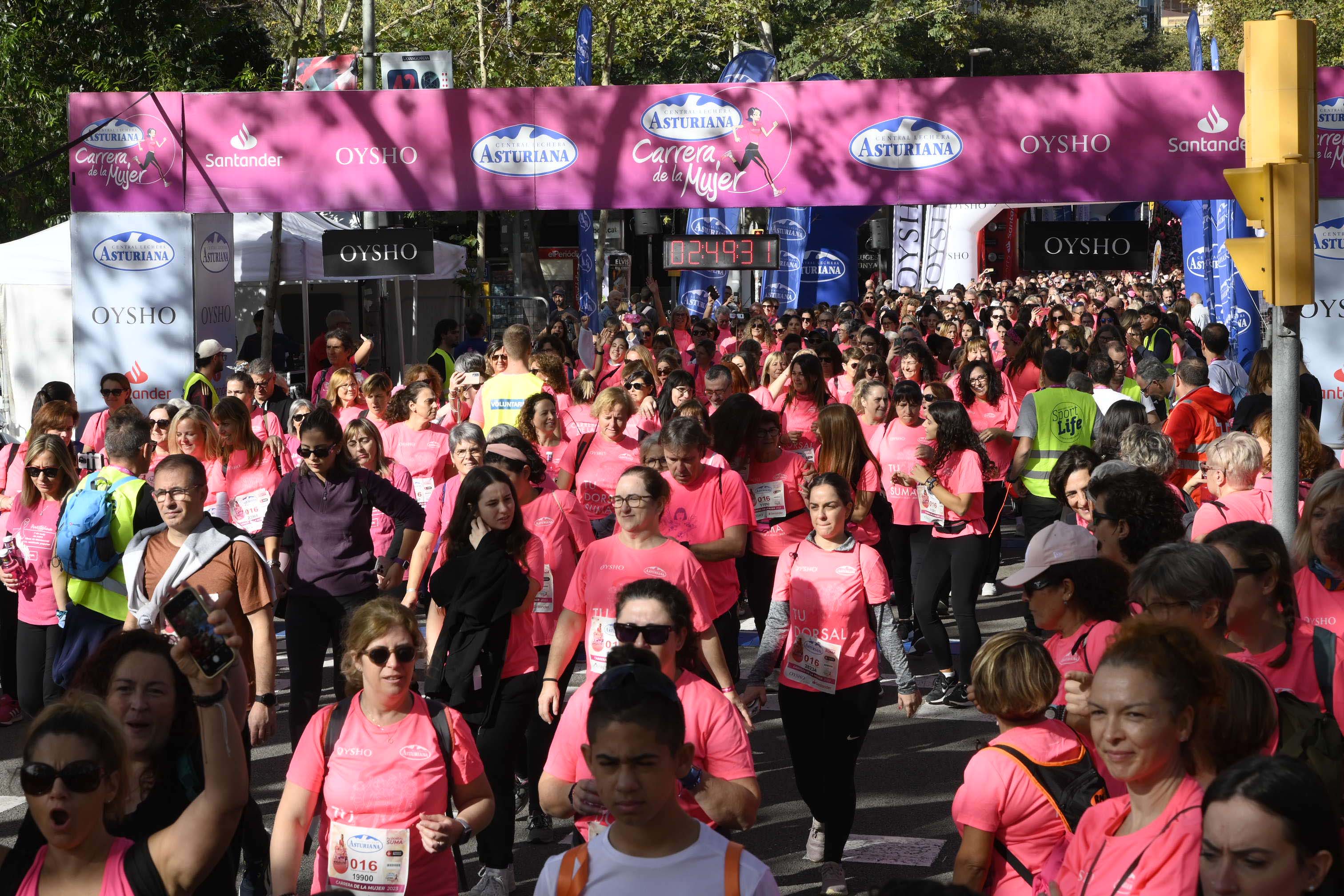 Las mejores fotos de la Carrera de la Mujer de Barcelona 2023. 7987
