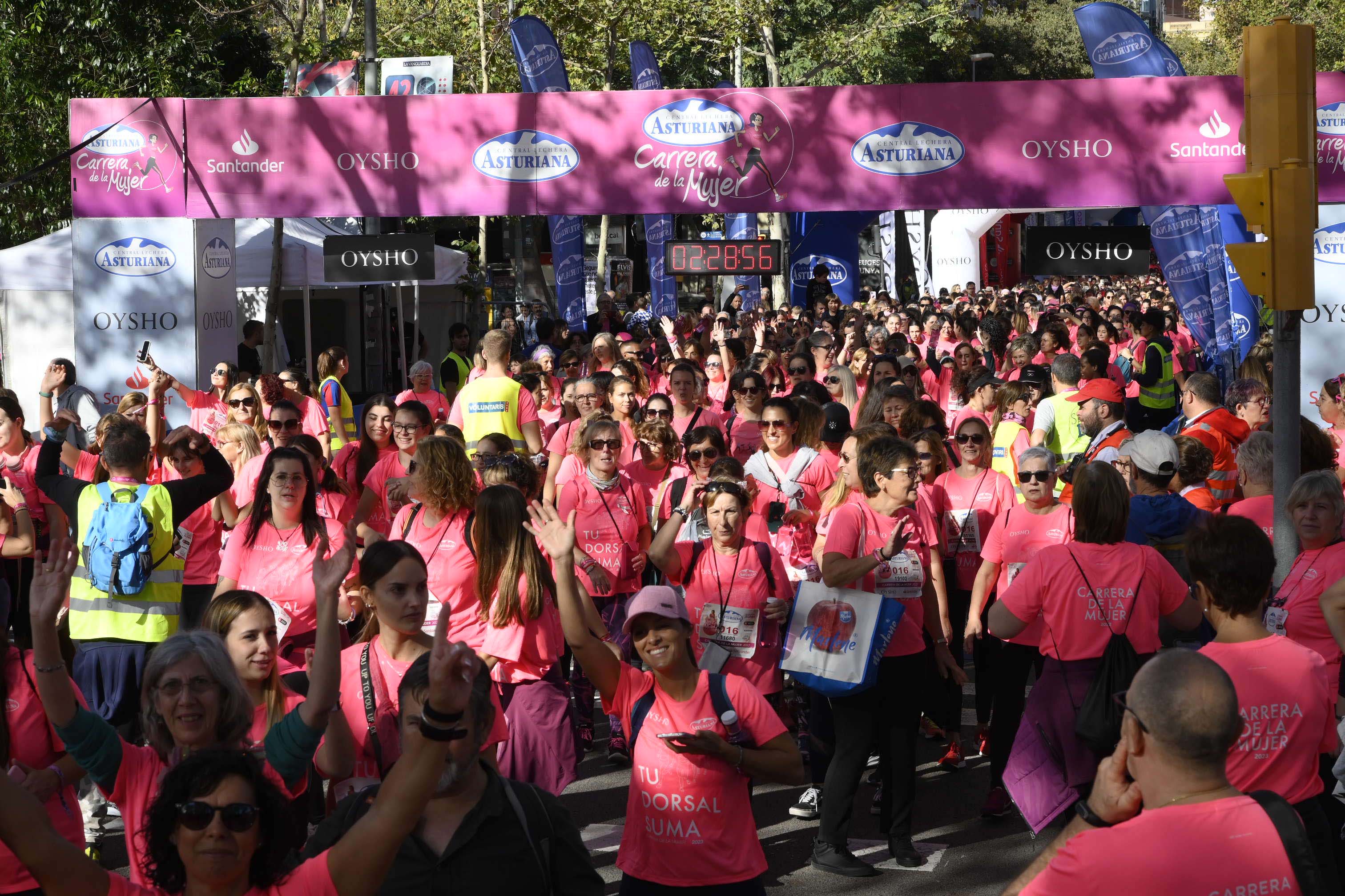 Las mejores fotos de la Carrera de la Mujer de Barcelona 2023. 7391