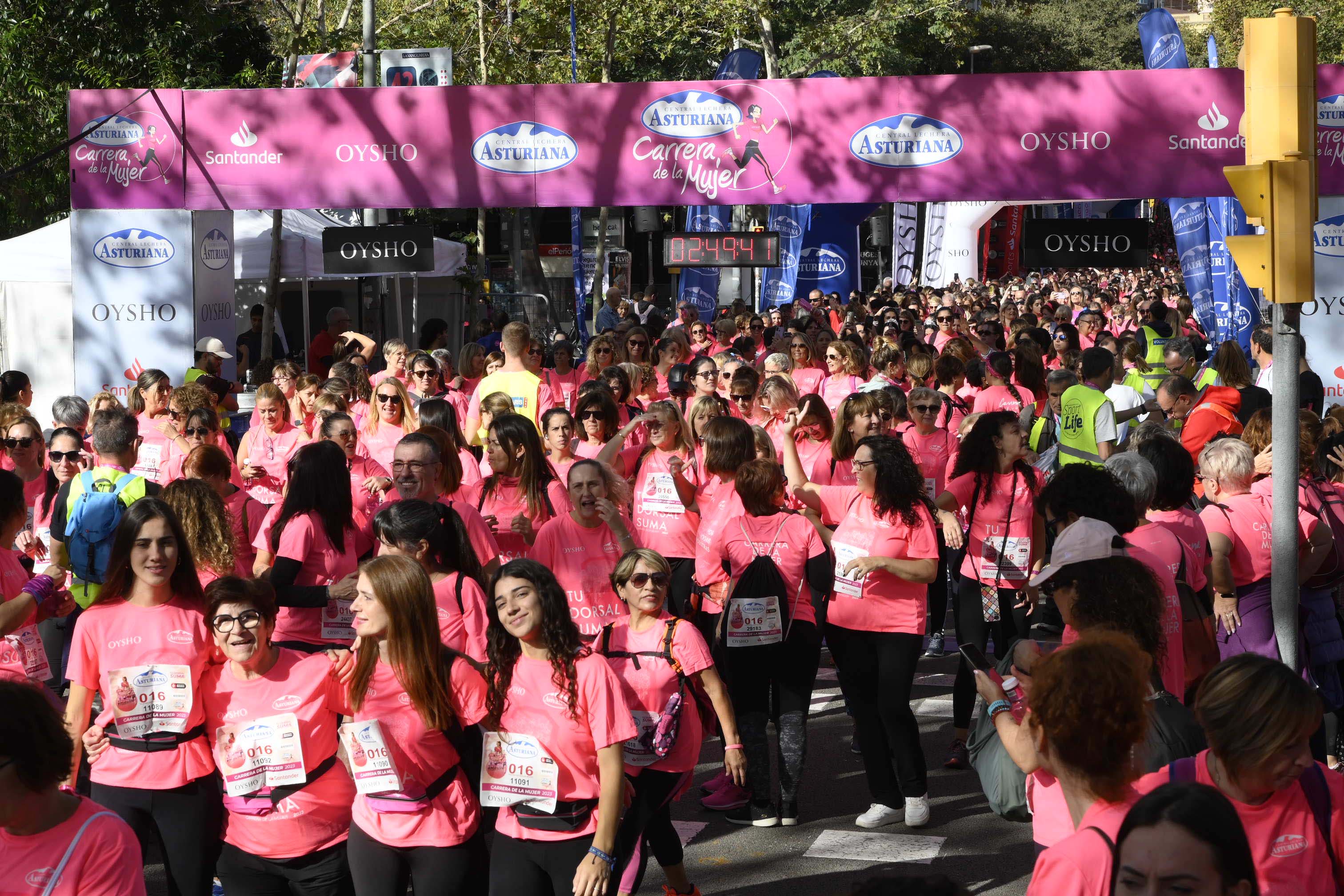 Las mejores fotos de la Carrera de la Mujer de Barcelona 2023. 7992