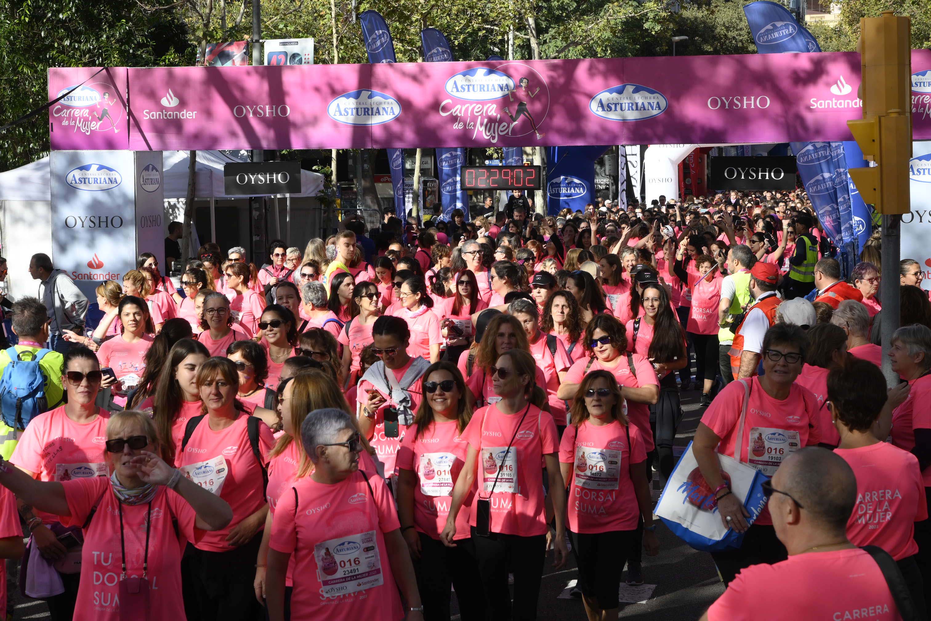Las mejores fotos de la Carrera de la Mujer de Barcelona 2023. 7394