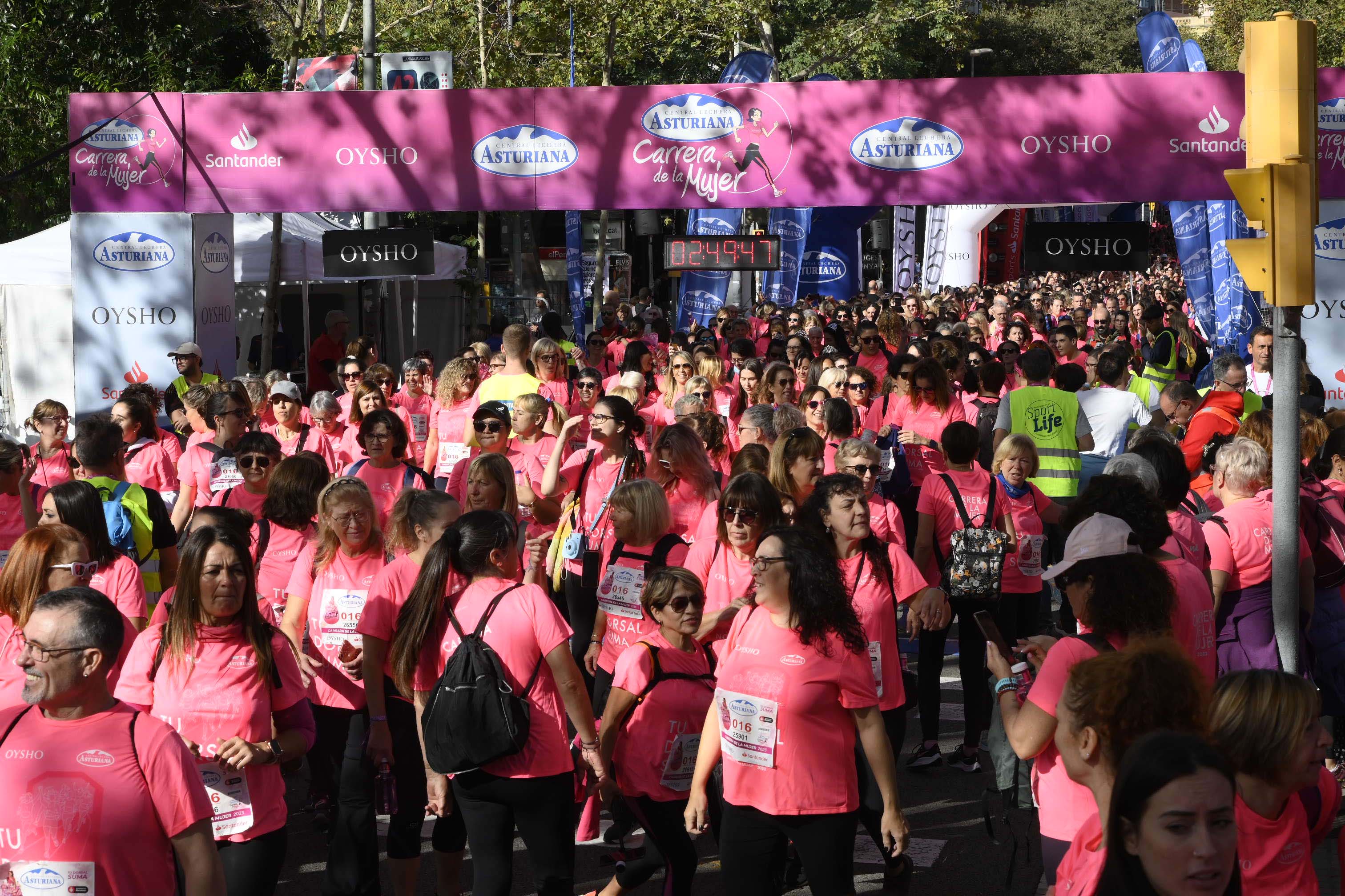 Las mejores fotos de la Carrera de la Mujer de Barcelona 2023. 7995