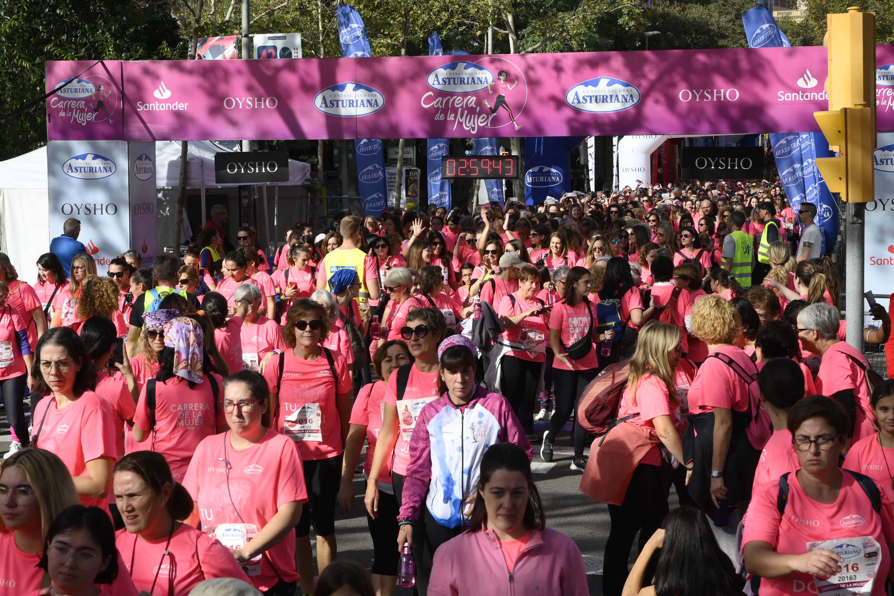 Las mejores fotos de la Carrera de la Mujer de Barcelona 2023. 8293