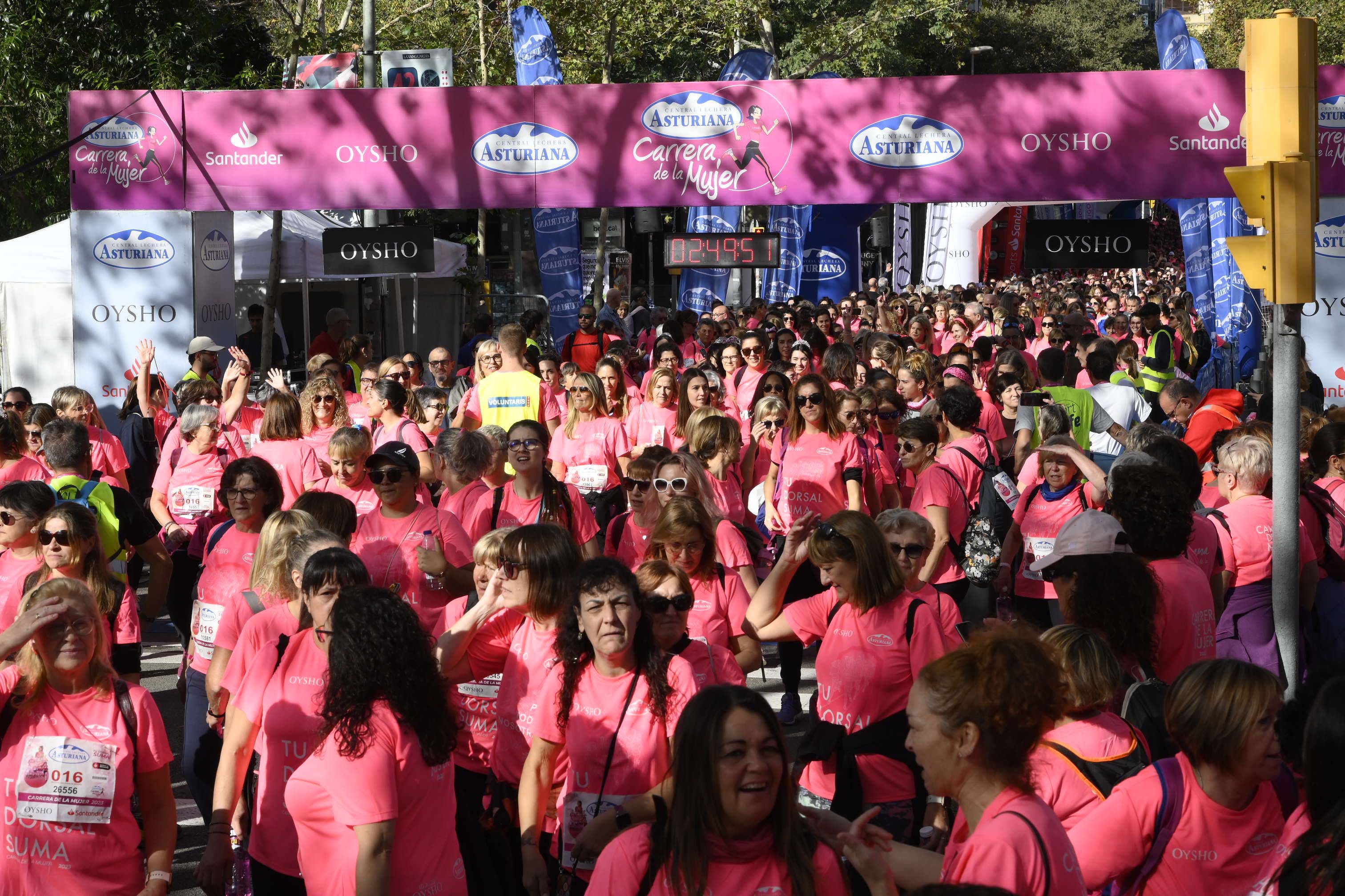 Las mejores fotos de la Carrera de la Mujer de Barcelona 2023. 7997
