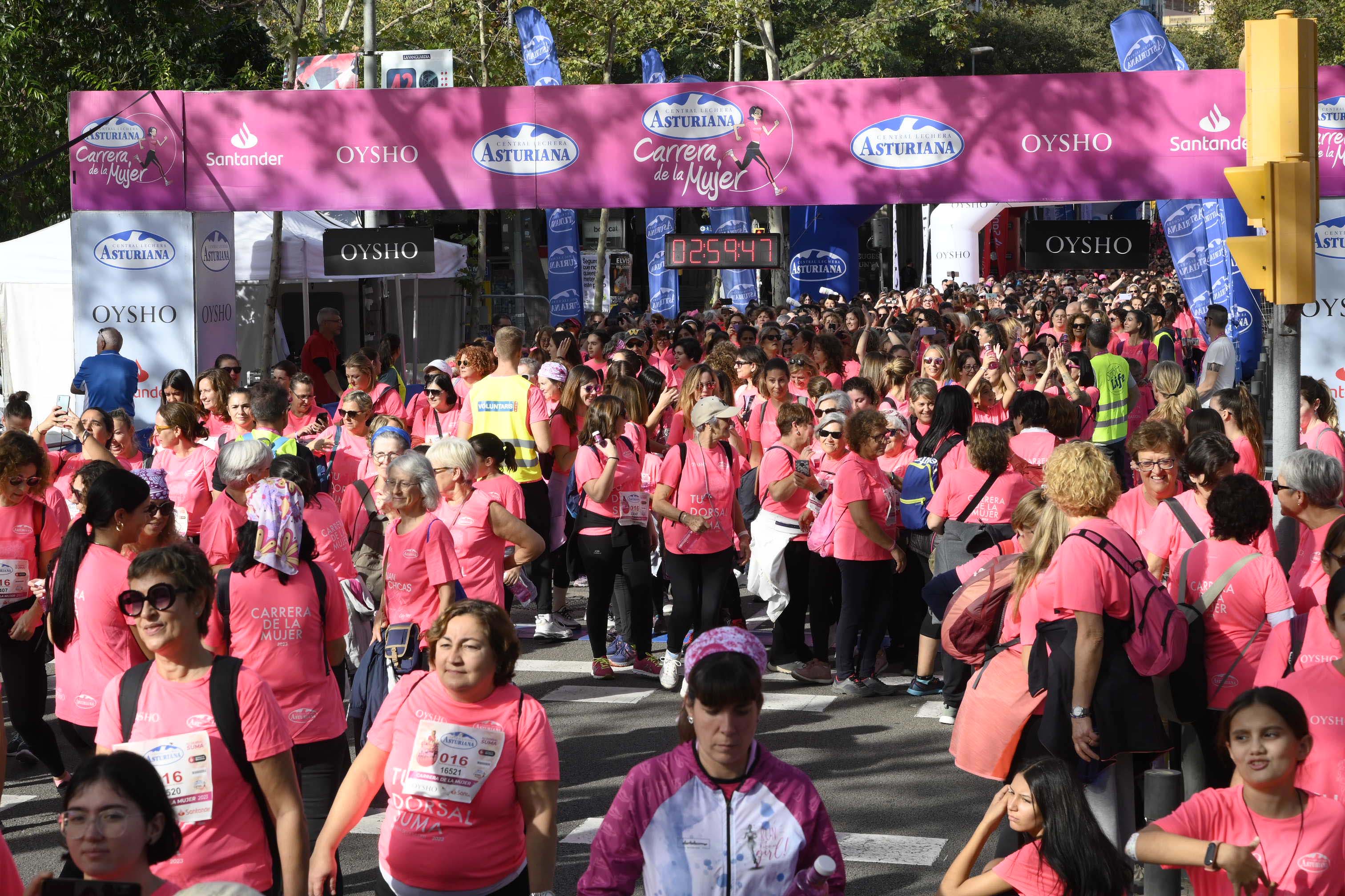 Las mejores fotos de la Carrera de la Mujer de Barcelona 2023. 8295