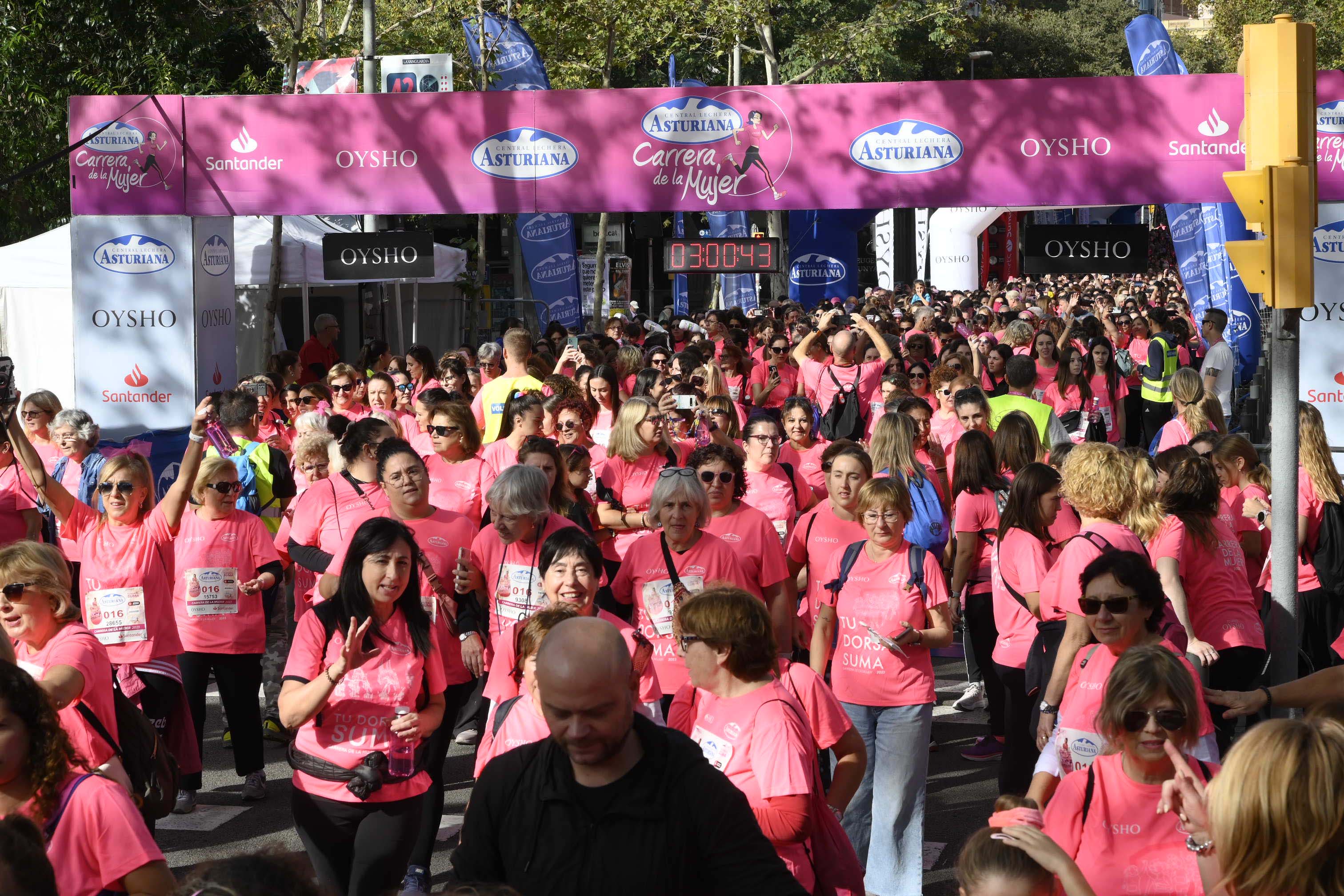 Las mejores fotos de la Carrera de la Mujer de Barcelona 2023. 8323