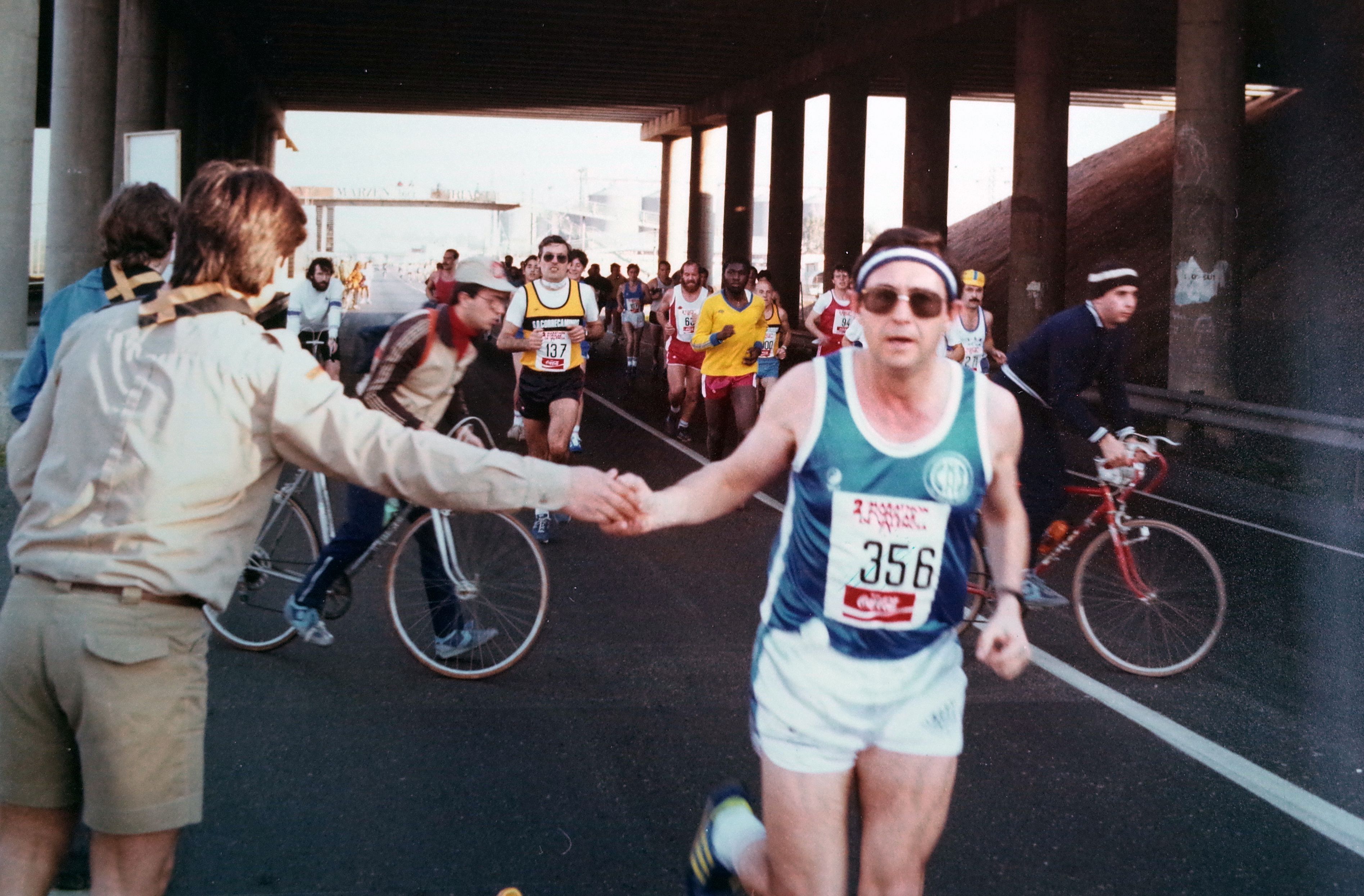 20 fotos históricas de la segunda edición del Maratón de Valencia. (10).