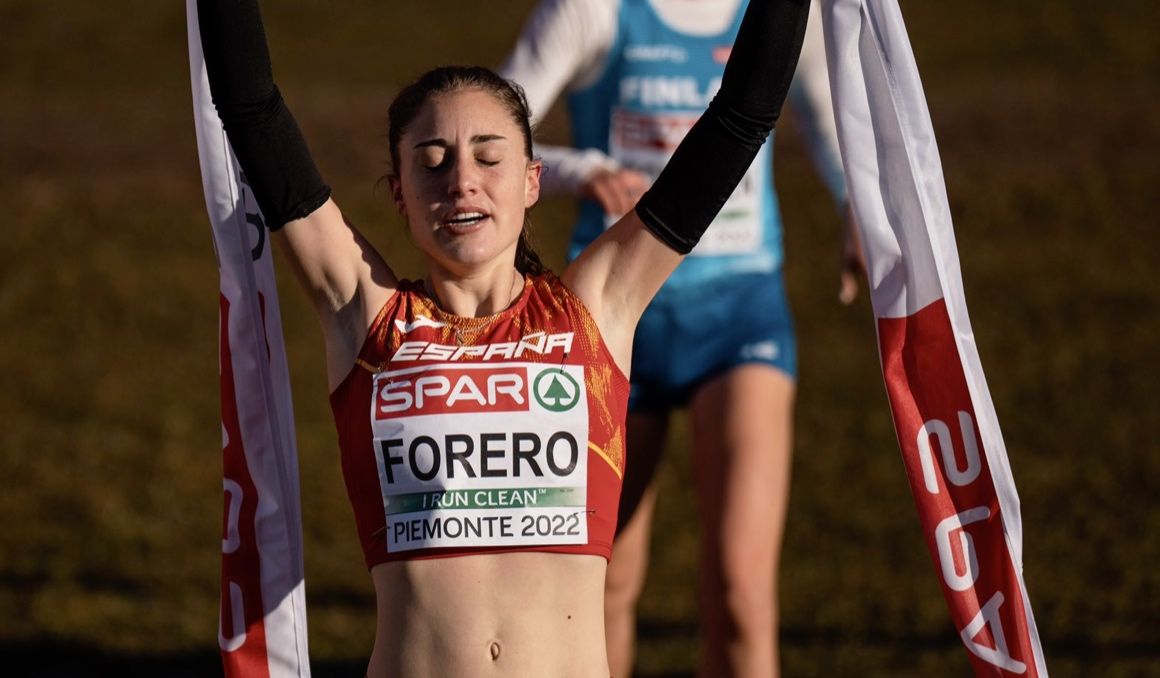 María Forero proclamándose campeona de Europa de cross en categoría sub 20 el pasado año. SPORTMEDIA.
