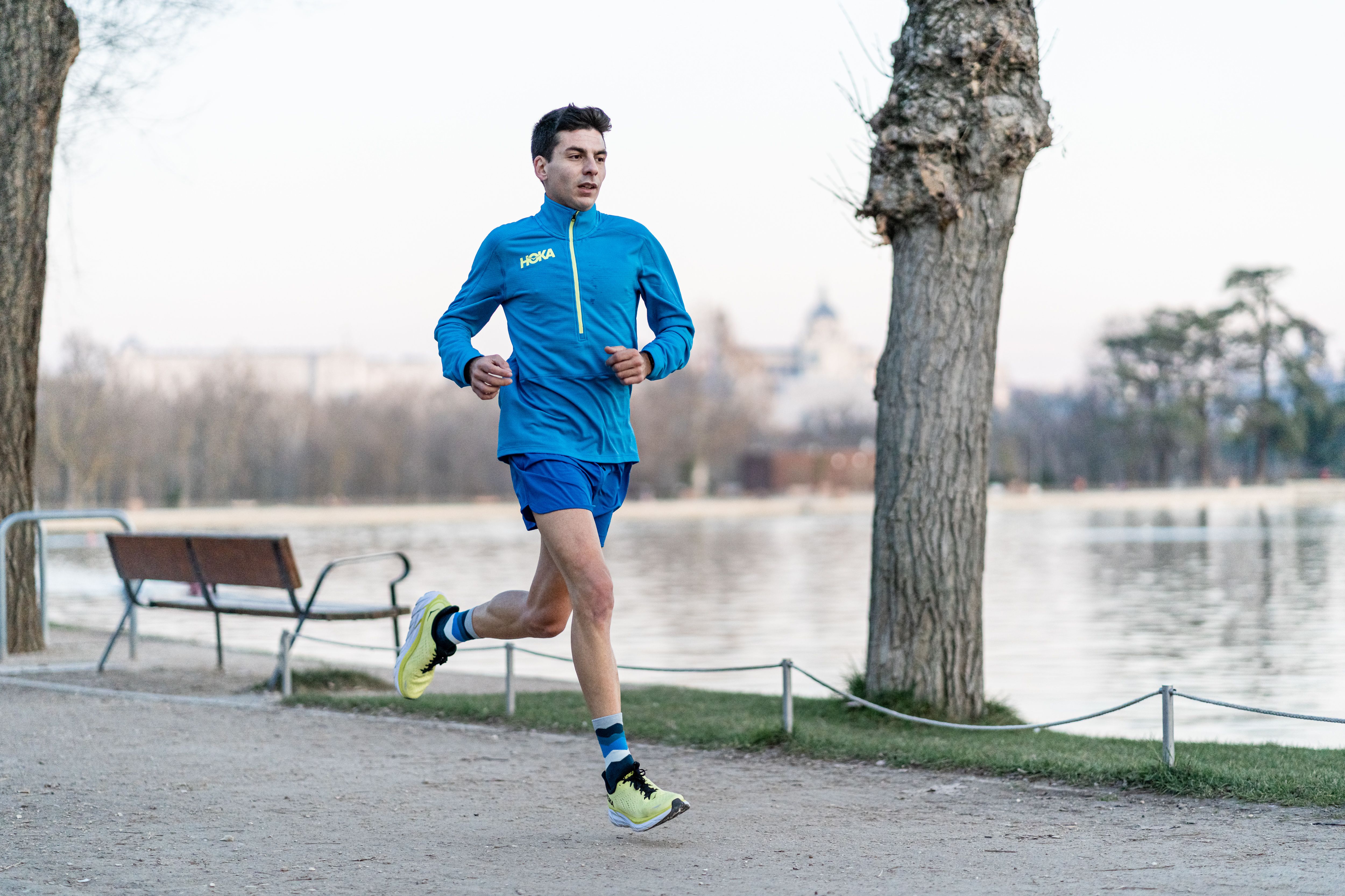 1998 kilómetros son los que ha hecho Yago Rojo en las 11 semanas de preparación específica para el Maratón Valencia Trinidad Alfonso 2023. SPORTMEDIA 1998 kilómetros son los que ha hecho Yago Rojo en las 11 semanas de preparación específica para el Maratón Valencia Trinidad Alfonso 2023. SPORTMEDIA
