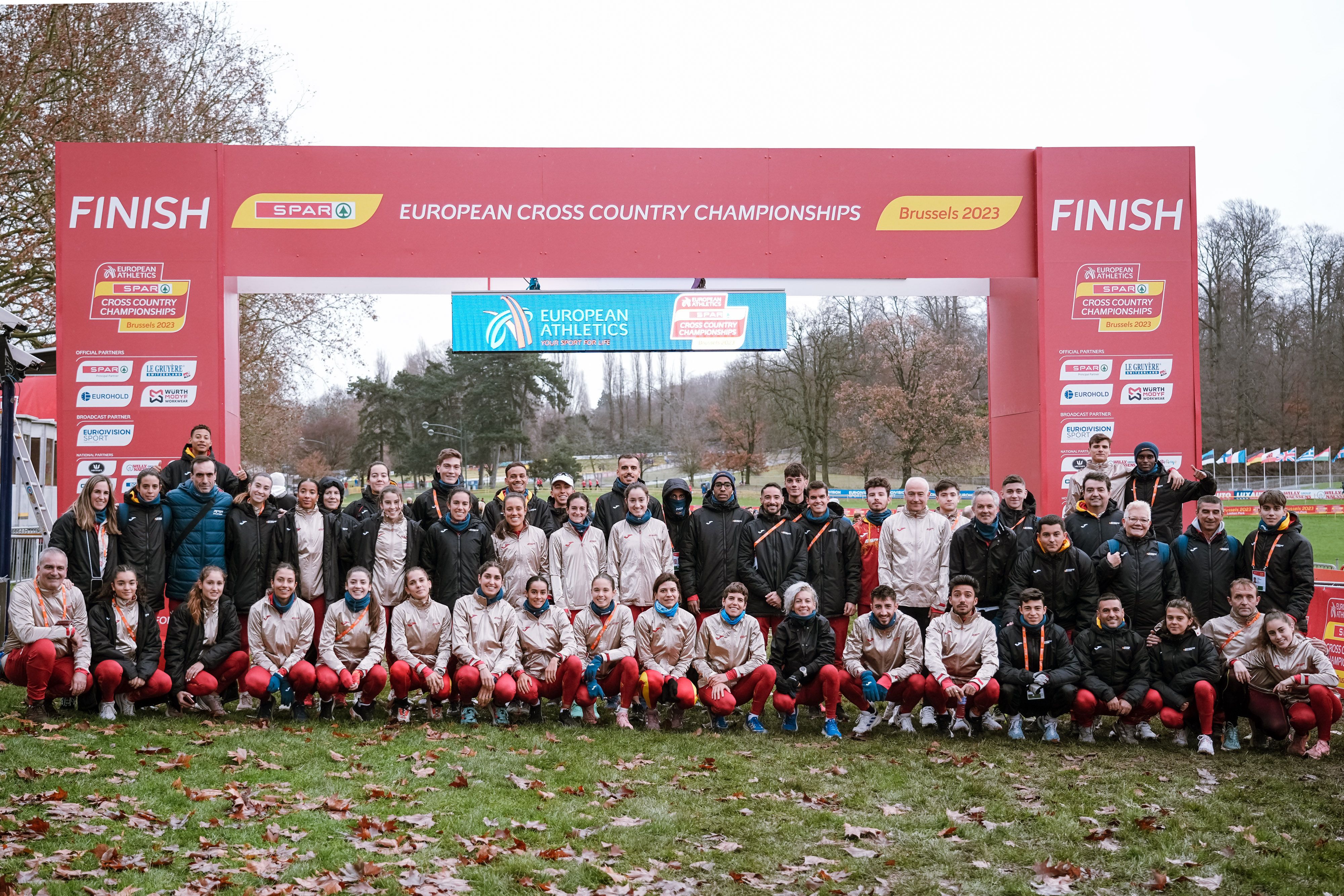 Una imagen del equipo español el día previo del Campeonato de Europa de Cross 2023. SPORTMEDIA.