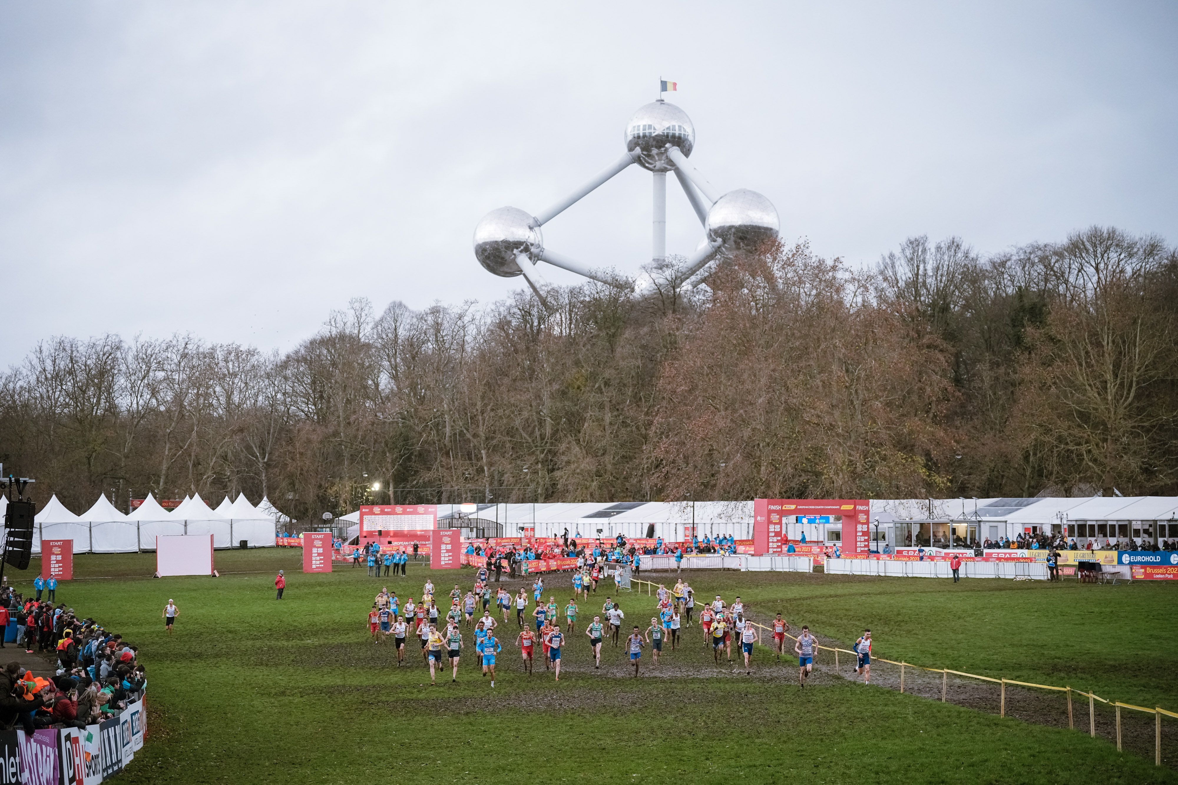 Una imagen general del circuito de Bruselas, con el icónico Atomium en el fondo. SPORTMEDIA.