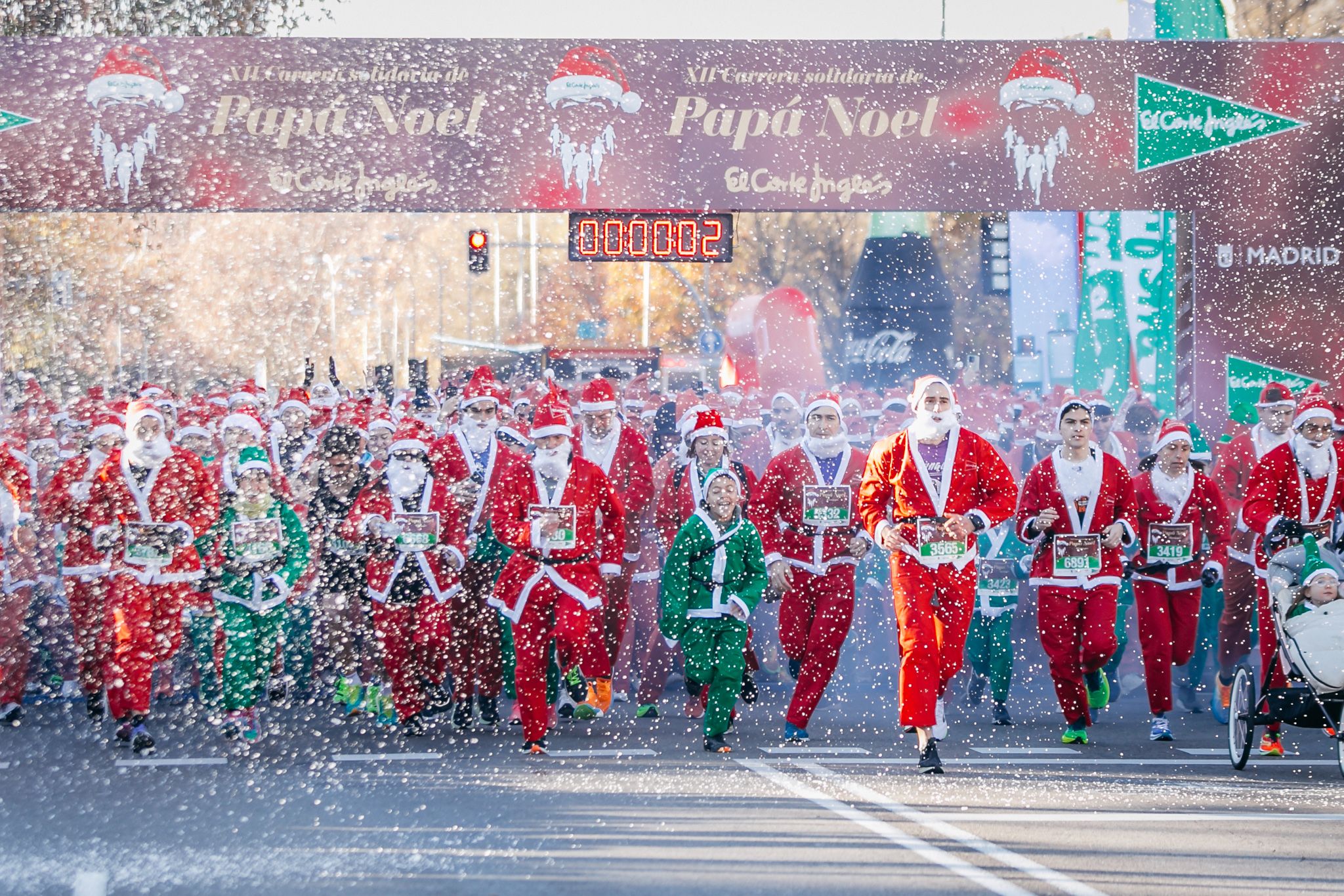 Las 50 mejores fotos de la Carrera de Papá Noel El Corte Inglés 2023. 14