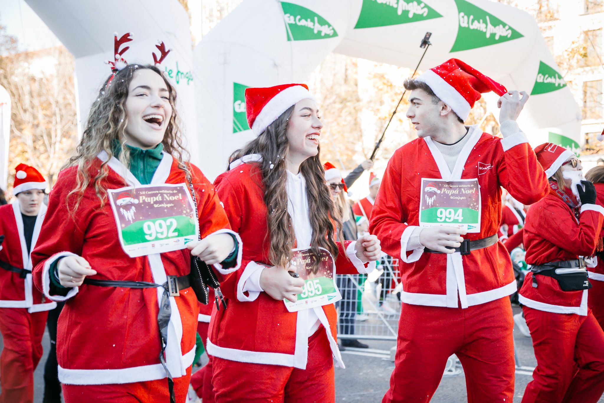 Las 50 mejores fotos de la Carrera de Papá Noel El Corte Inglés 2023. 15