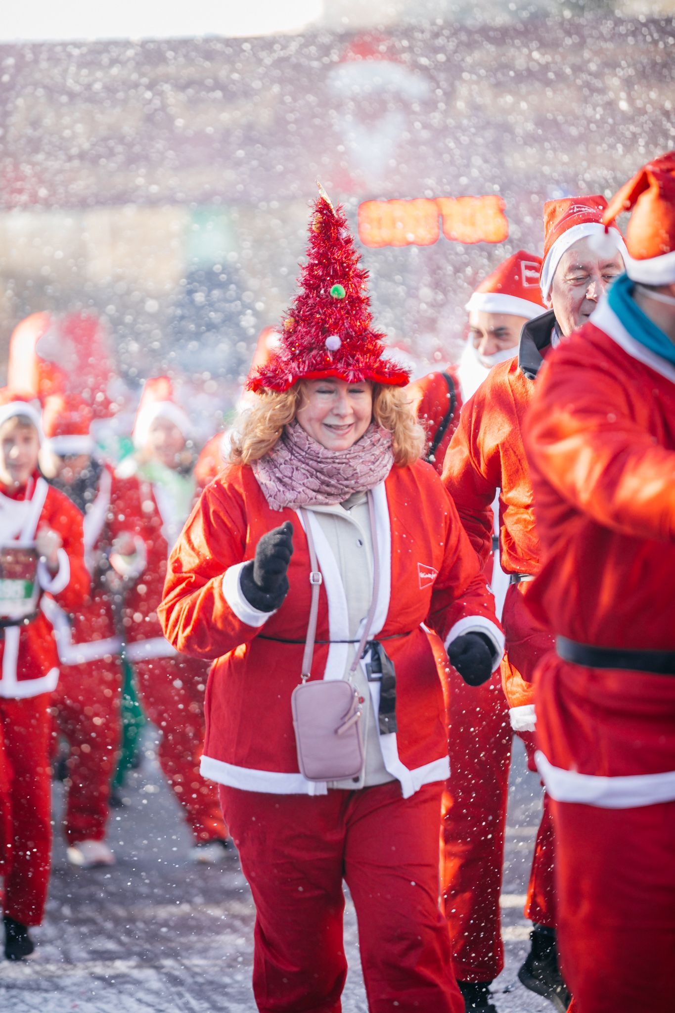 Las 50 mejores fotos de la Carrera de Papá Noel El Corte Inglés 2023. 21