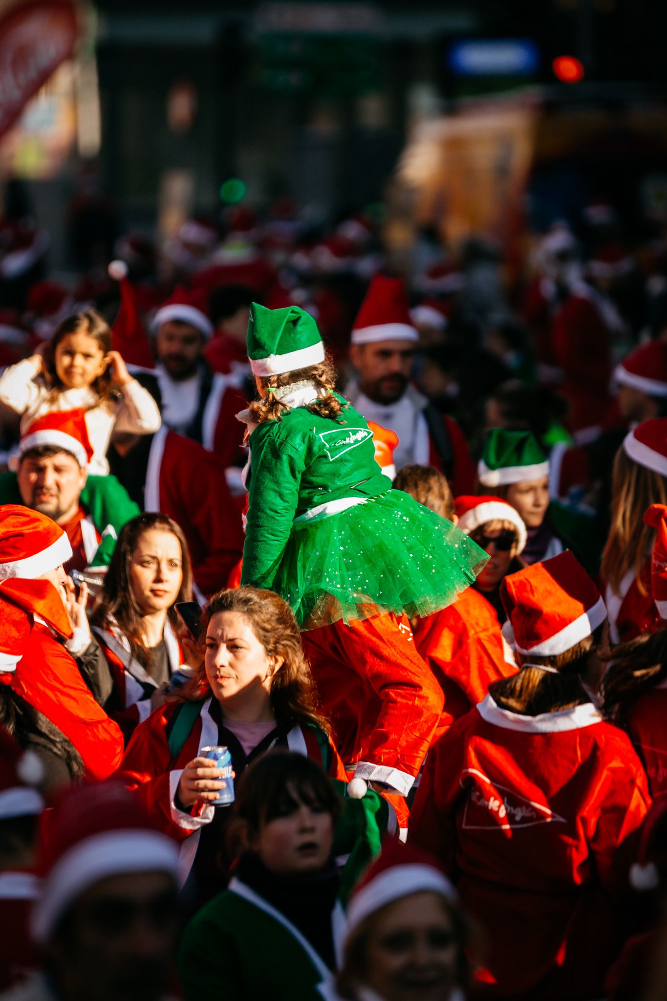Las 50 mejores fotos de la Carrera de Papá Noel El Corte Inglés 2023. 52