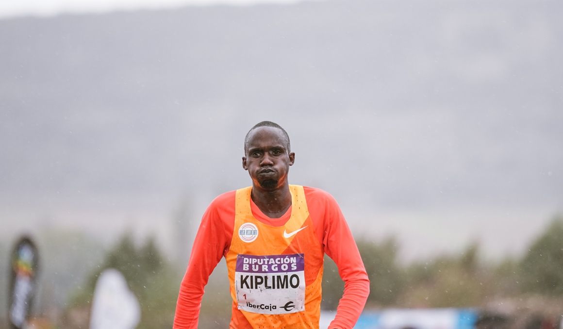 Jakob Kiplimo será una de las grandes estrellas del 10K Valencia Ibercaja 2024. SPORTMEDIA.
