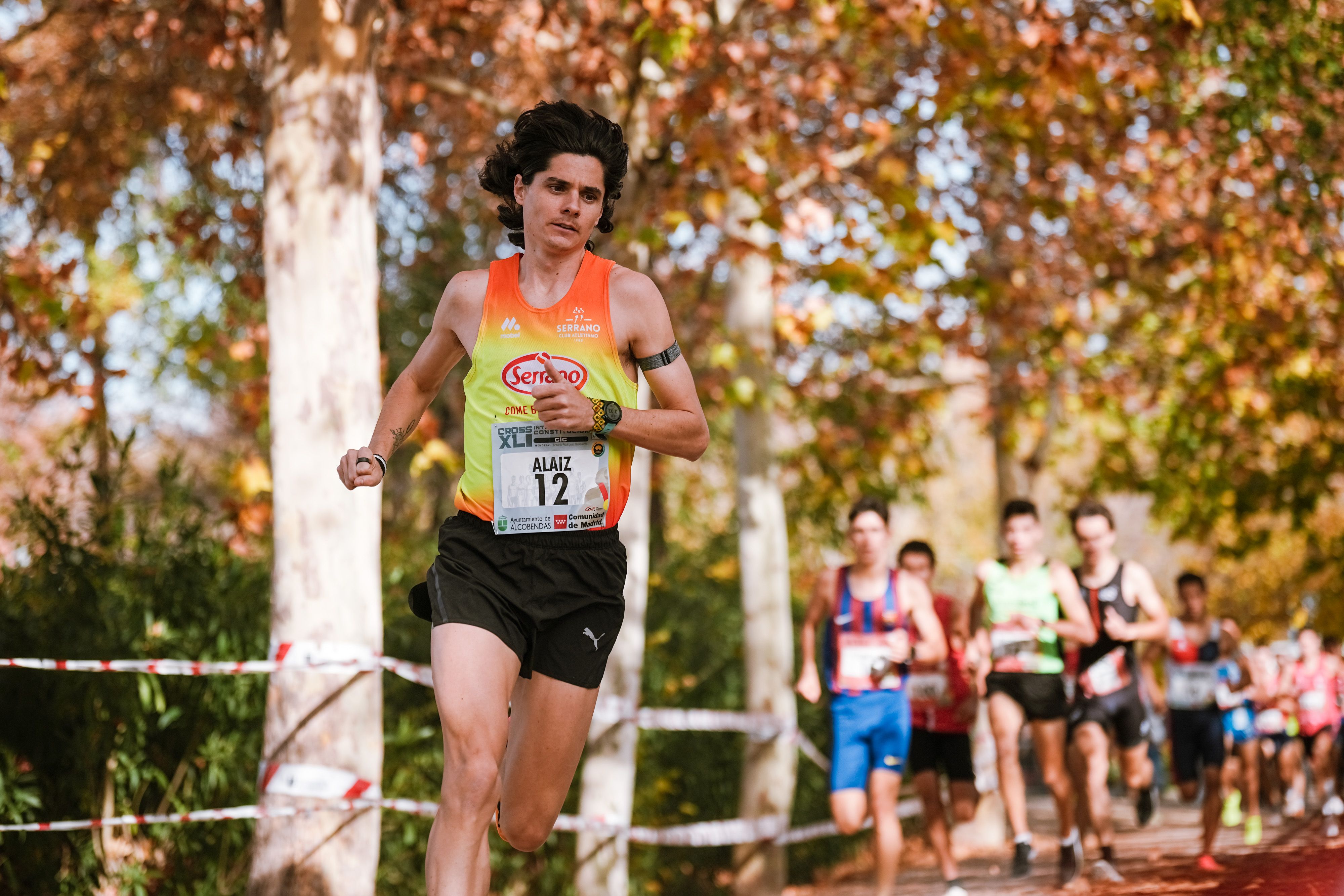 Rober Alaiz luciendo los colores de su club (Cárnicas Serrano) en el pasado Cross de la Constitución de Alcobendas, donde ocupó la 10ª posición. SPORTMEDIA Rober Alaiz luciendo los colores de su club (Cárnicas Serrano) en el pasado Cross de la Constitución de Alcobendas, donde ocupó la 10ª posición. SPORTMEDIA
