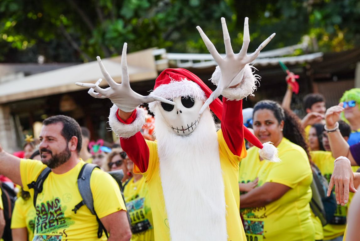 A la San Silvestre de las Las Palmas de Gran Canaria se viene a correr, pero sobre todo a pasarlo bien.