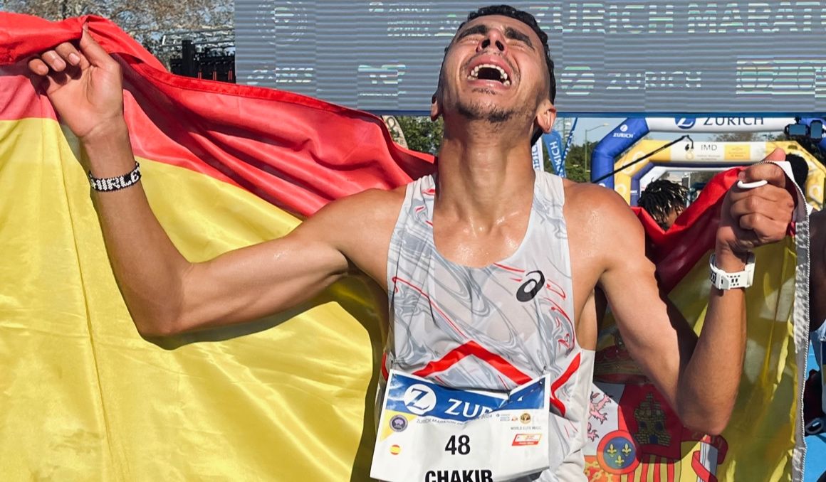 Ibra Chakir tras vencer el Campeonato de España de Maratón 2024 en Sevilla. NACHO BARRANCO.