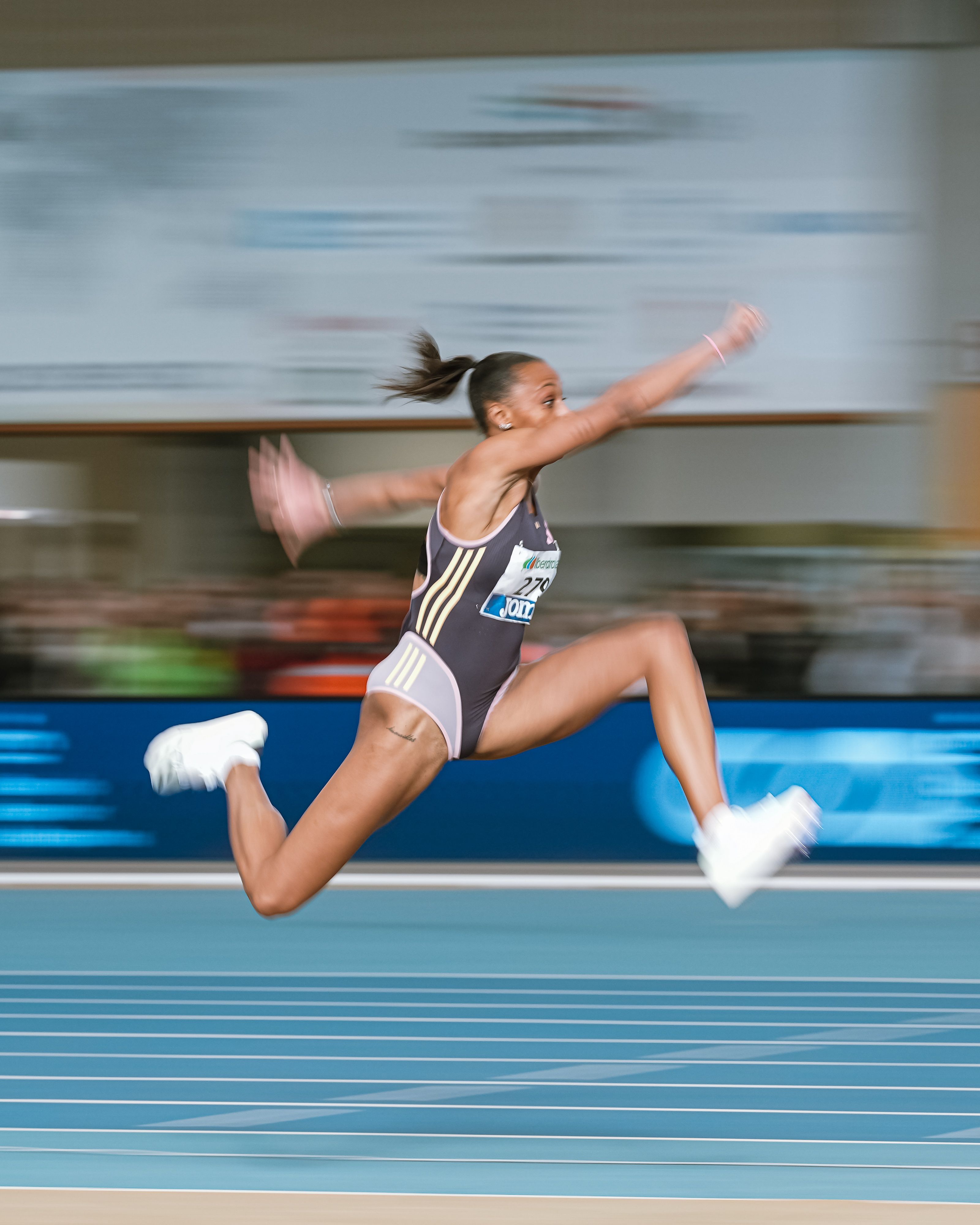Ana Peleteiro sumó "en casa" su octavo título de campeona de España de triple salto. SPORTMEDIA.