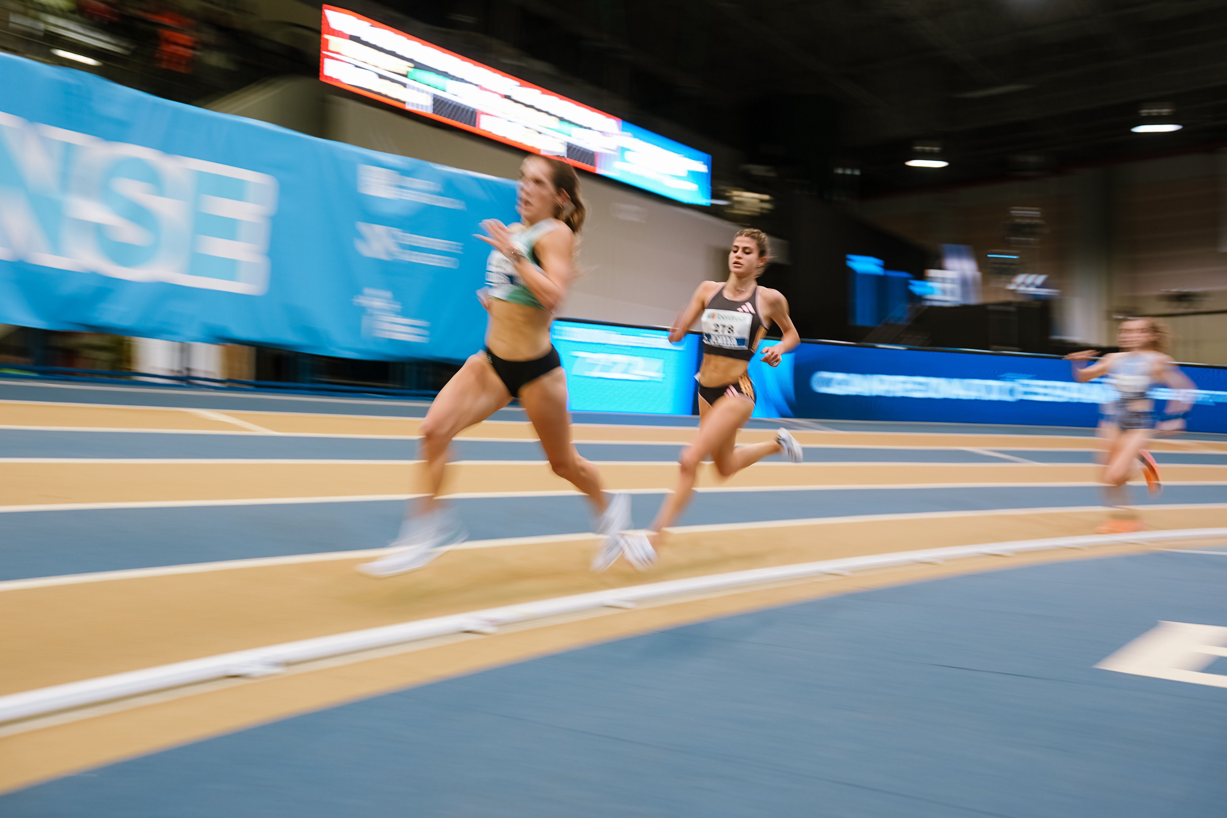 Marta García llevó al límite a Águeda Marqués en la final de los 3000 metros para imponerse y demostrar que es la atleta española más en forma del momento. SPORTMEDIA.
