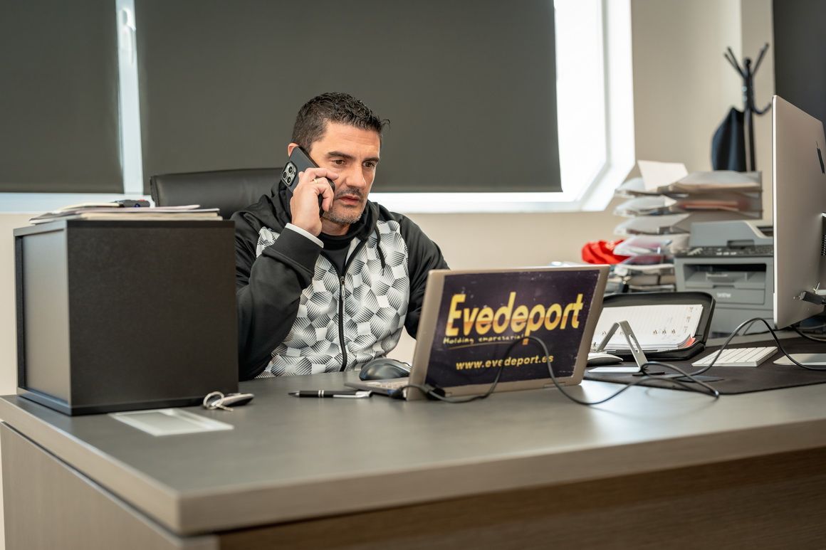 Aarón de la Cuadra dio el paso del mediofondo a la organización deportiva y desde entonces no ha parado de crecer con Evedeport. VSM PHOTOEVENTS (VÍCTOR SECO)