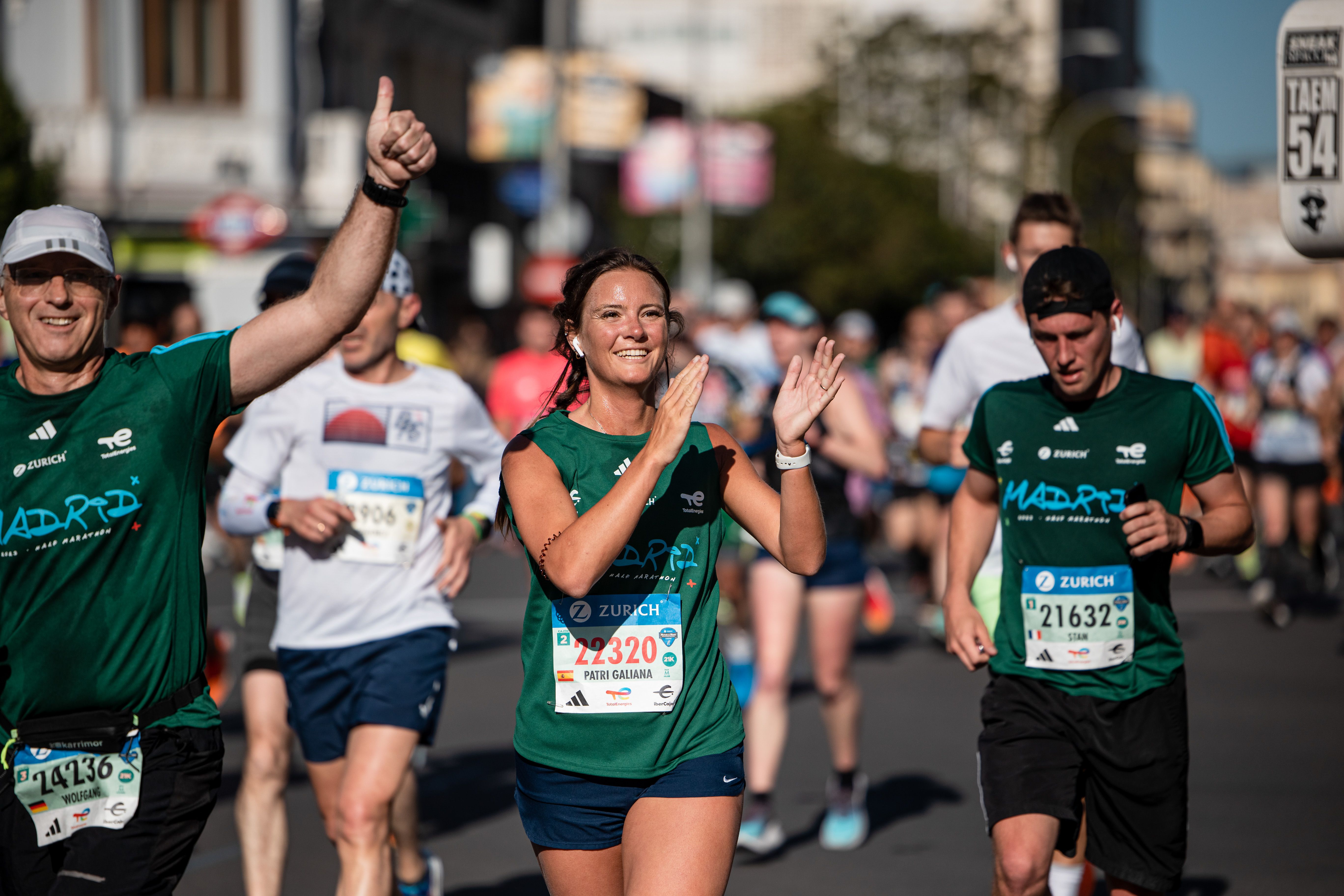 Todos los que se han apuntado a la próxima edición de Rock 'n' Roll Running Series Madrid se merecen un aplauso... ¡Y el público que va a salir a animarles también! MAPOMA Todos los que se han apuntado a la próxima edición de Rock 'n' Roll Running Series Madrid se merecen un aplauso... ¡Y el público que va a salir a animarles también! MAPOMA