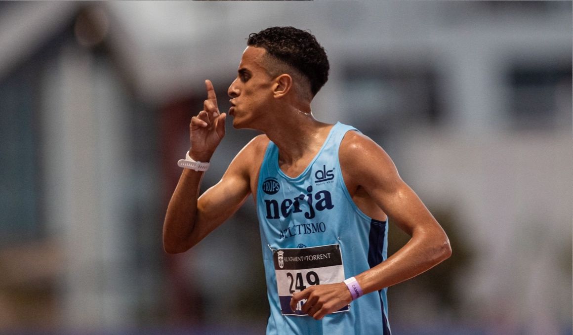 Ouassim Oumaiz, sancionado por dopaje, al finalizar una competición en el Meeting Iberoamericano de Huelva. SPORTMEDIA.