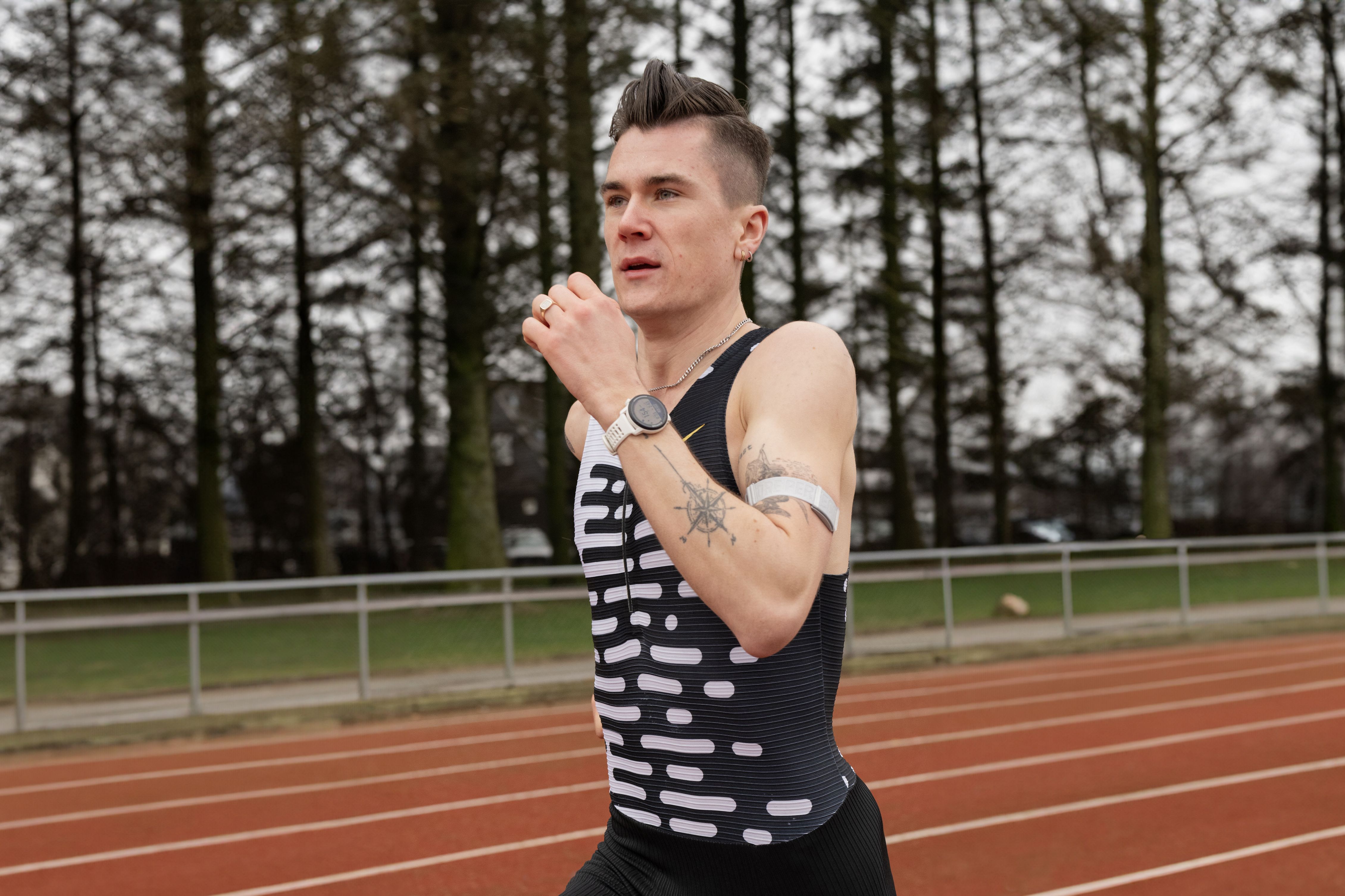 Jakob Ingebrigsten entrenando con COROS