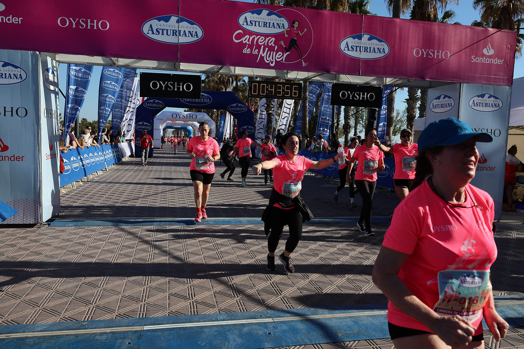 Las mejores fotos de la Carrera de la Mujer Central Lechera Asturiana de Valencia 2024. 0707