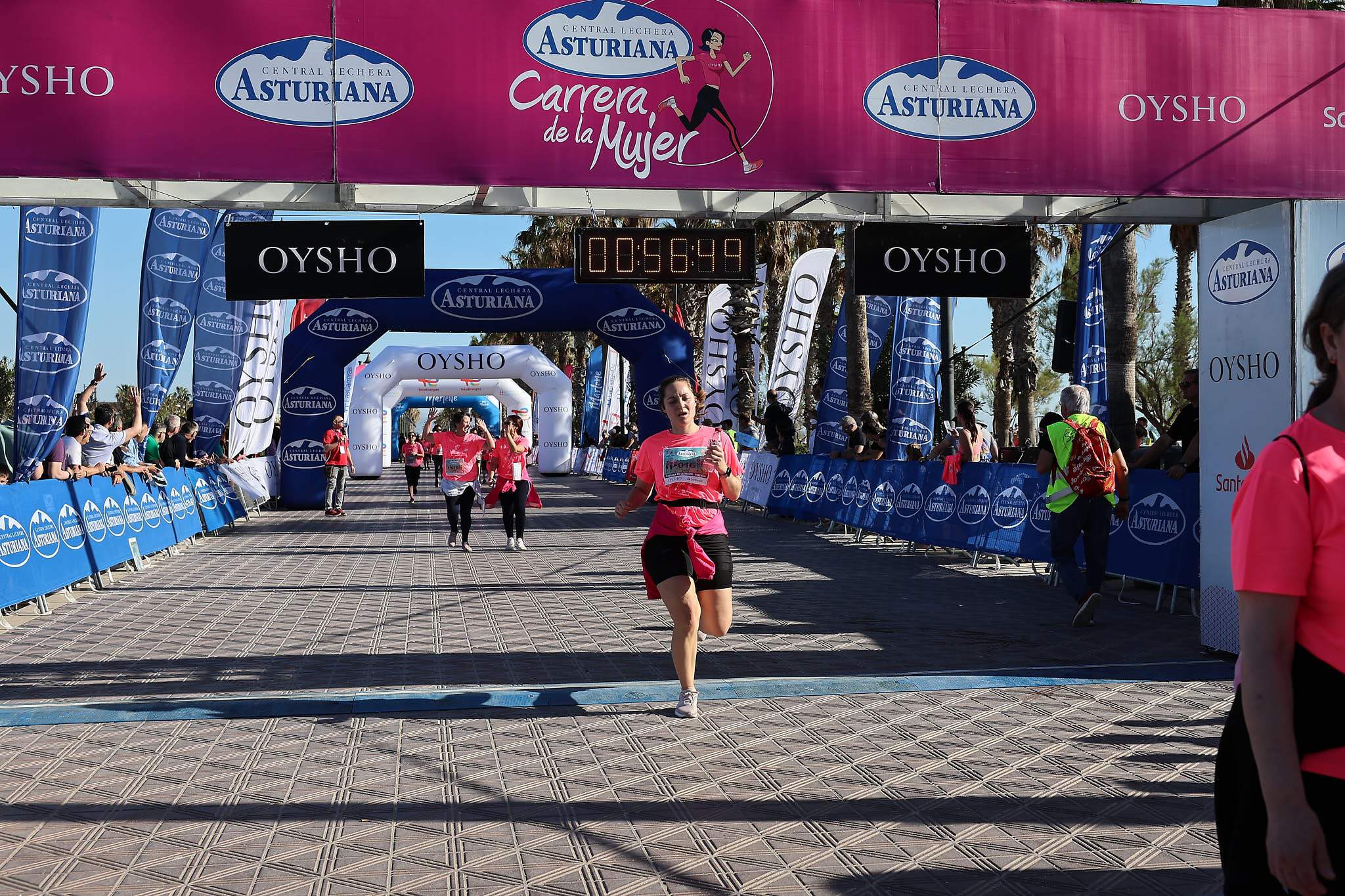 Las mejores fotos de la Carrera de la Mujer Central Lechera Asturiana de Valencia 2024. 1003