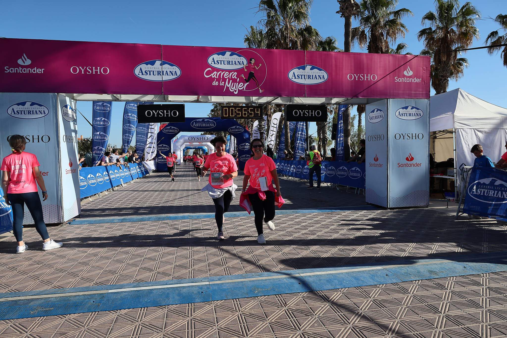 Las mejores fotos de la Carrera de la Mujer Central Lechera Asturiana de Valencia 2024. 1005