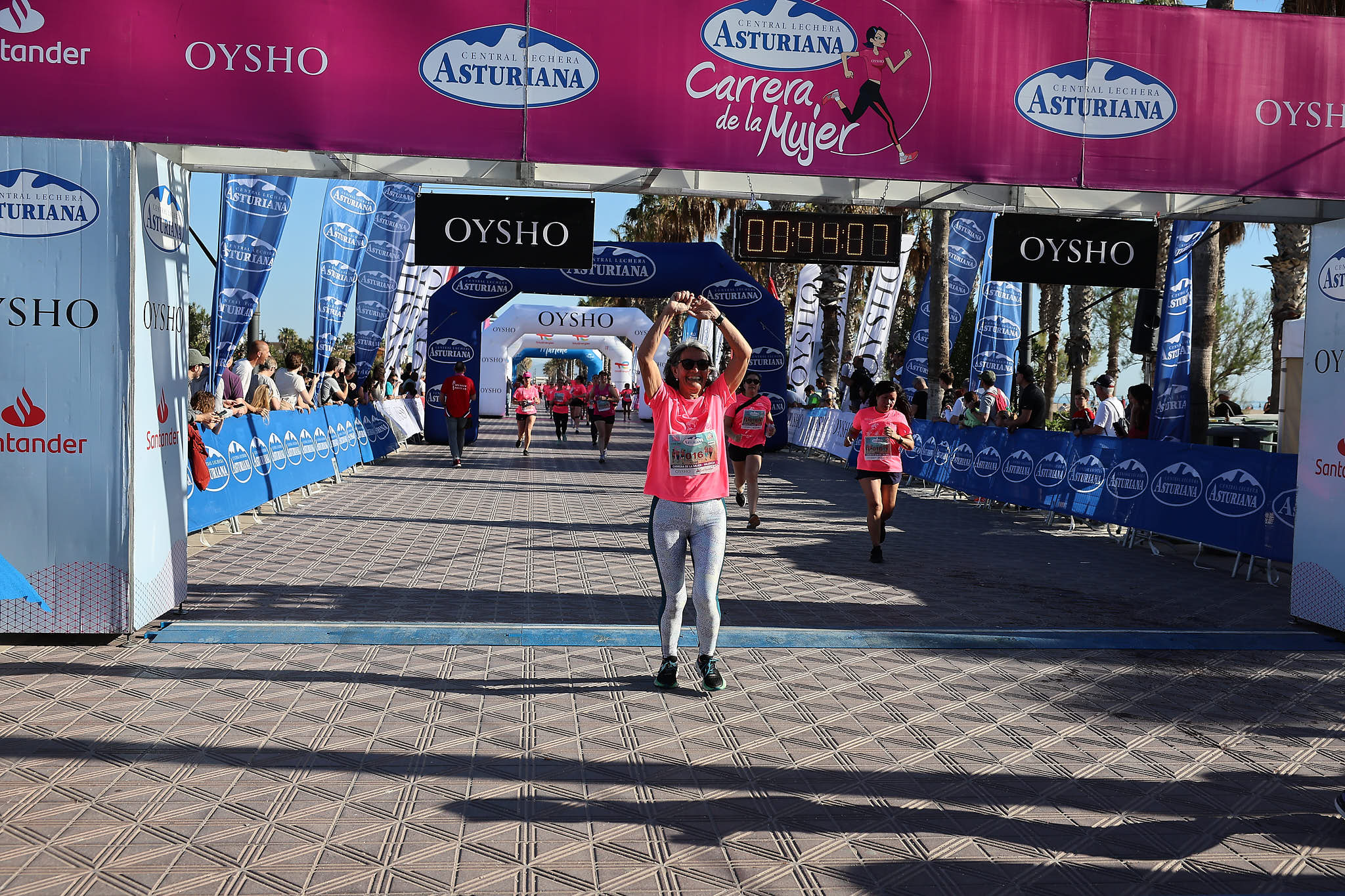 Las mejores fotos de la Carrera de la Mujer Central Lechera Asturiana de Valencia 2024. 0711