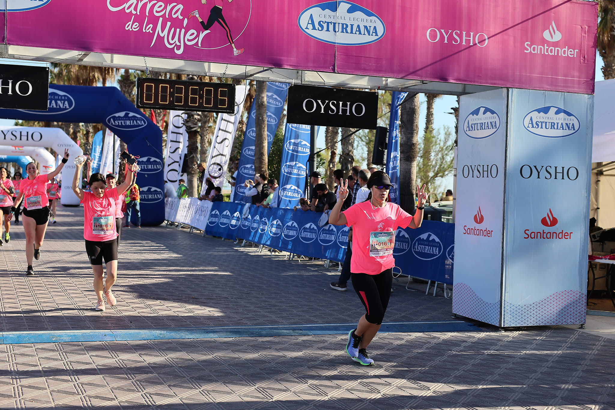 Las mejores fotos de la Carrera de la Mujer Central Lechera Asturiana de Valencia 2024. 0417