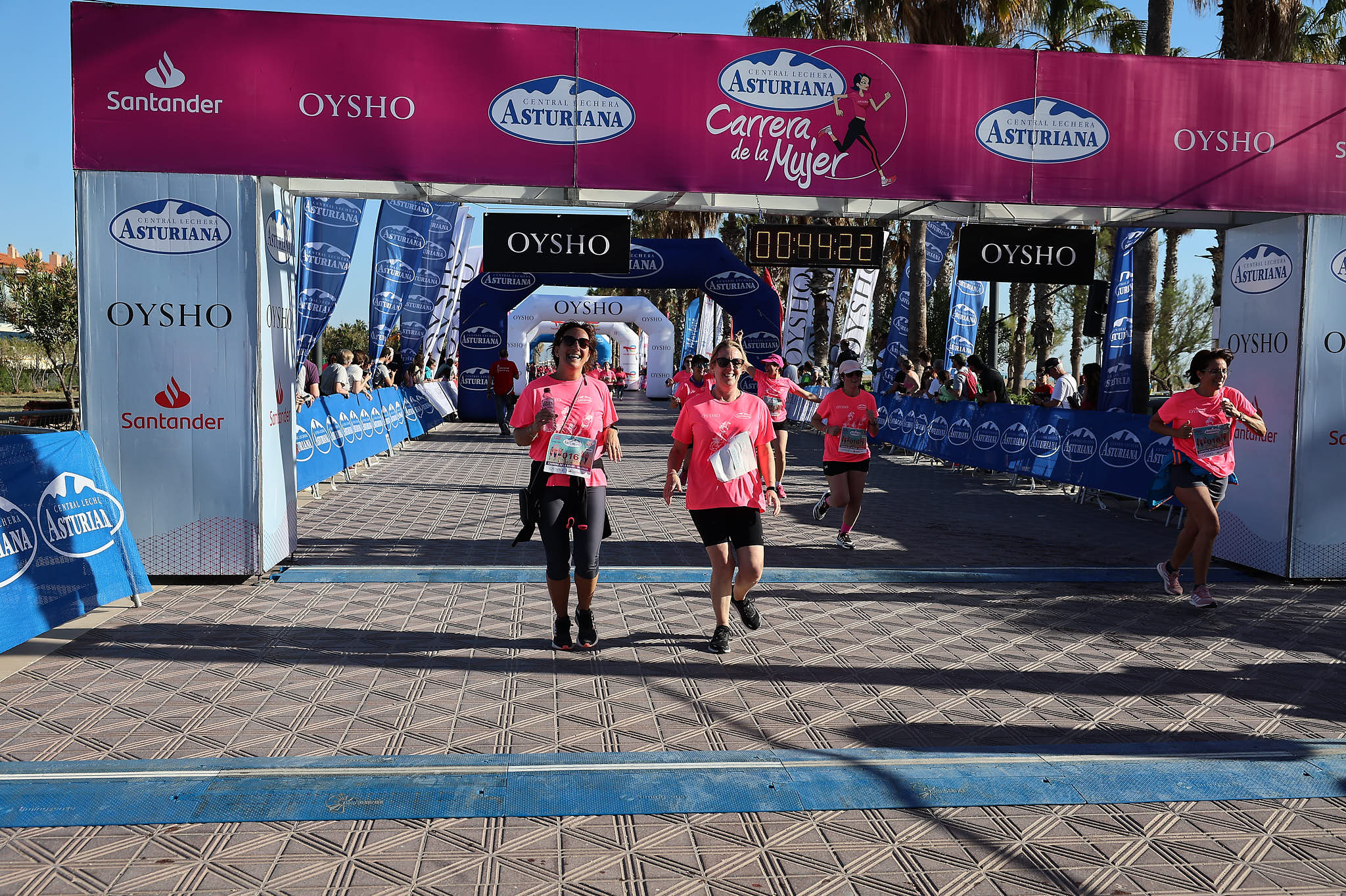 Las mejores fotos de la Carrera de la Mujer Central Lechera Asturiana de Valencia 2024. 0719