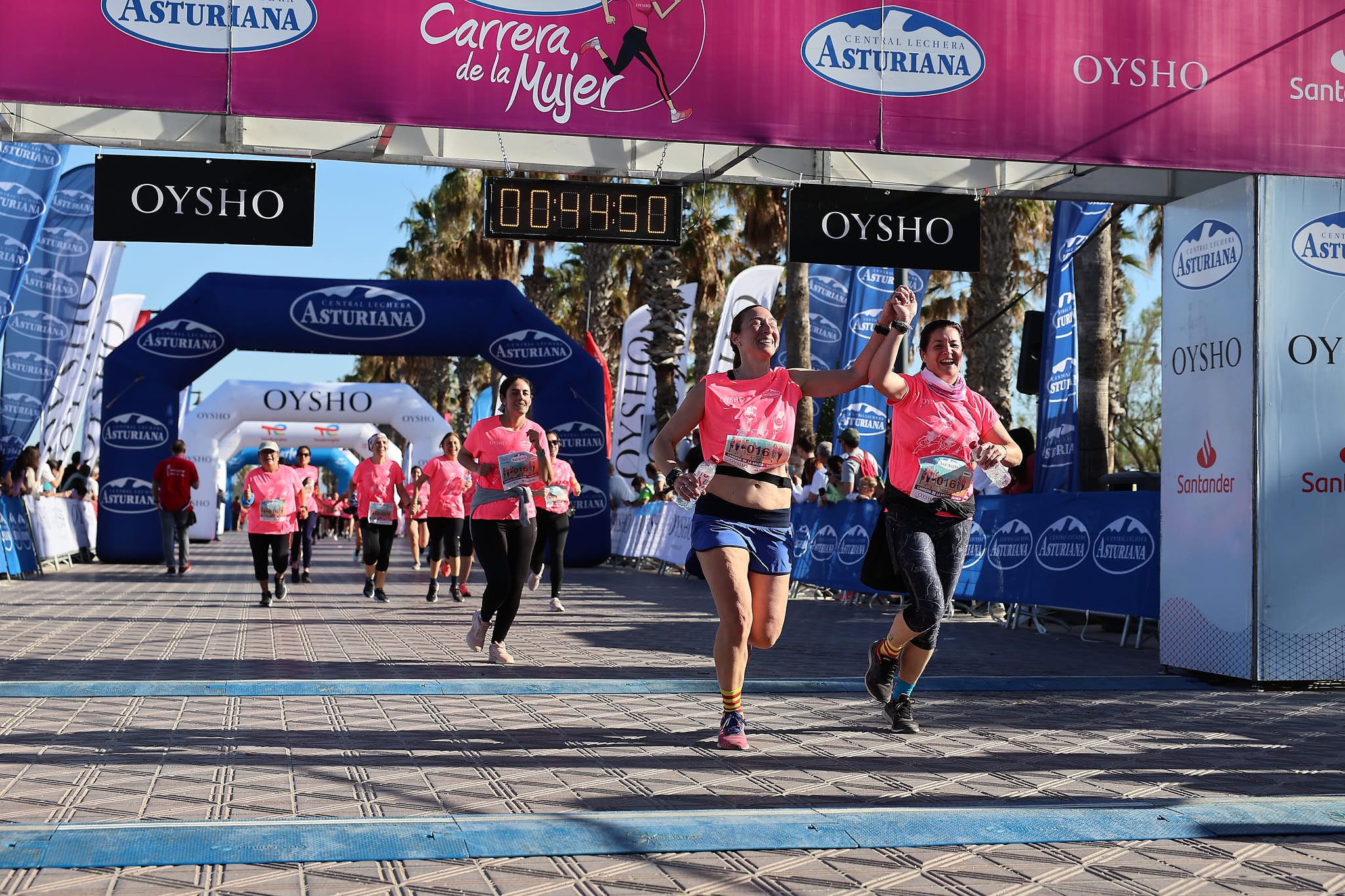 Las mejores fotos de la Carrera de la Mujer Central Lechera Asturiana de Valencia 2024. 0729
