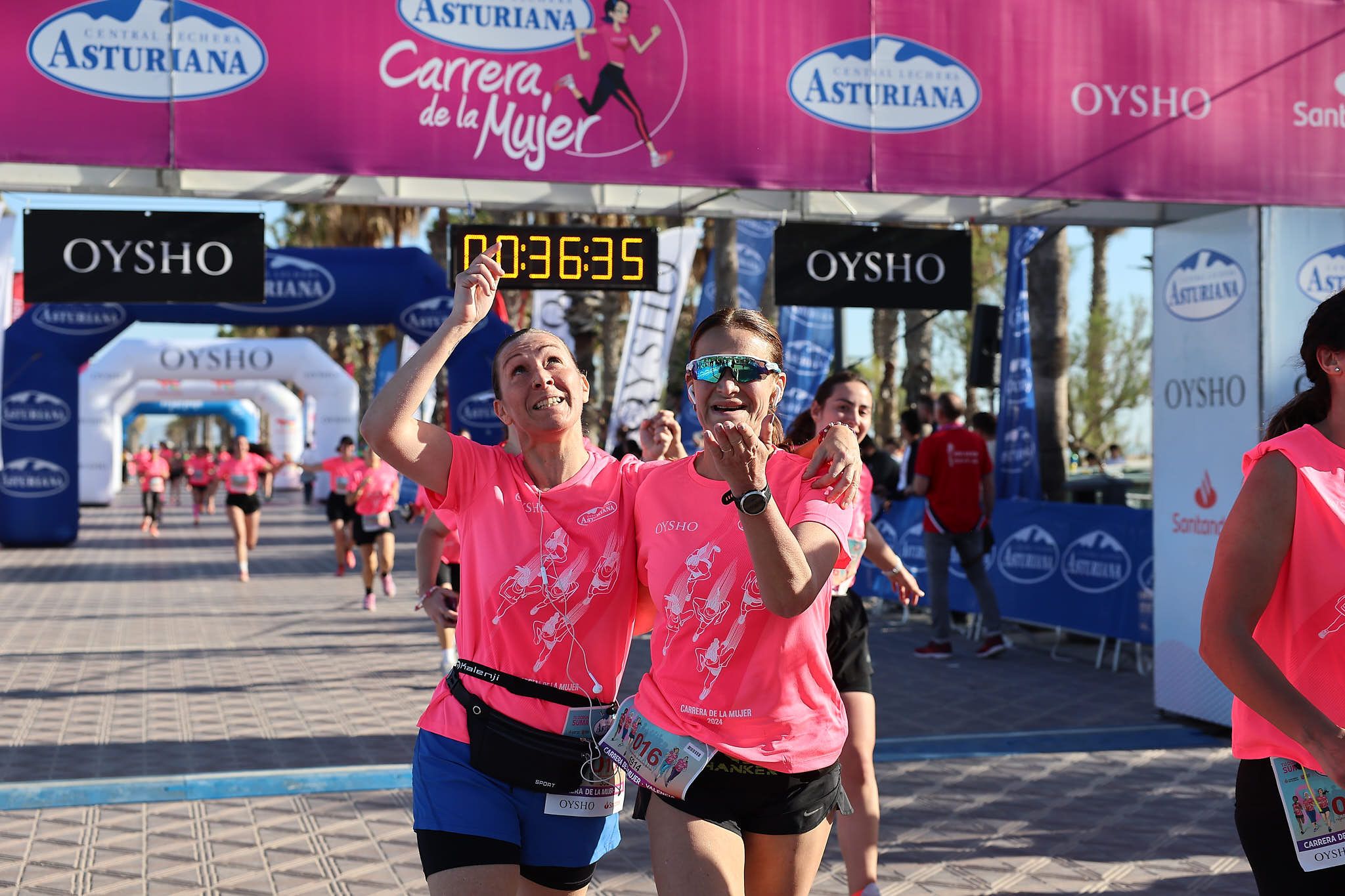 Las mejores fotos de la Carrera de la Mujer Central Lechera Asturiana de Valencia 2024. 0434