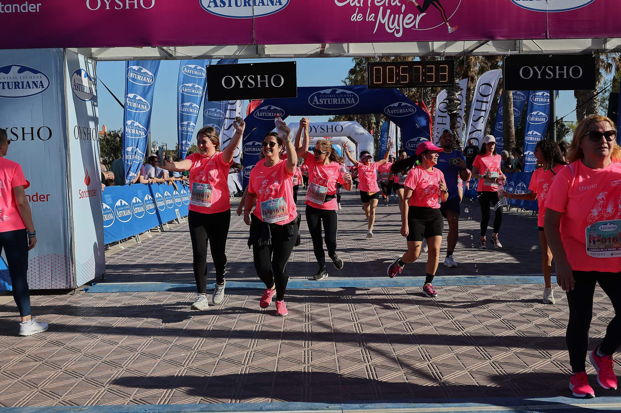 Las mejores fotos de la Carrera de la Mujer Central Lechera Asturiana de Valencia 2024. 1027